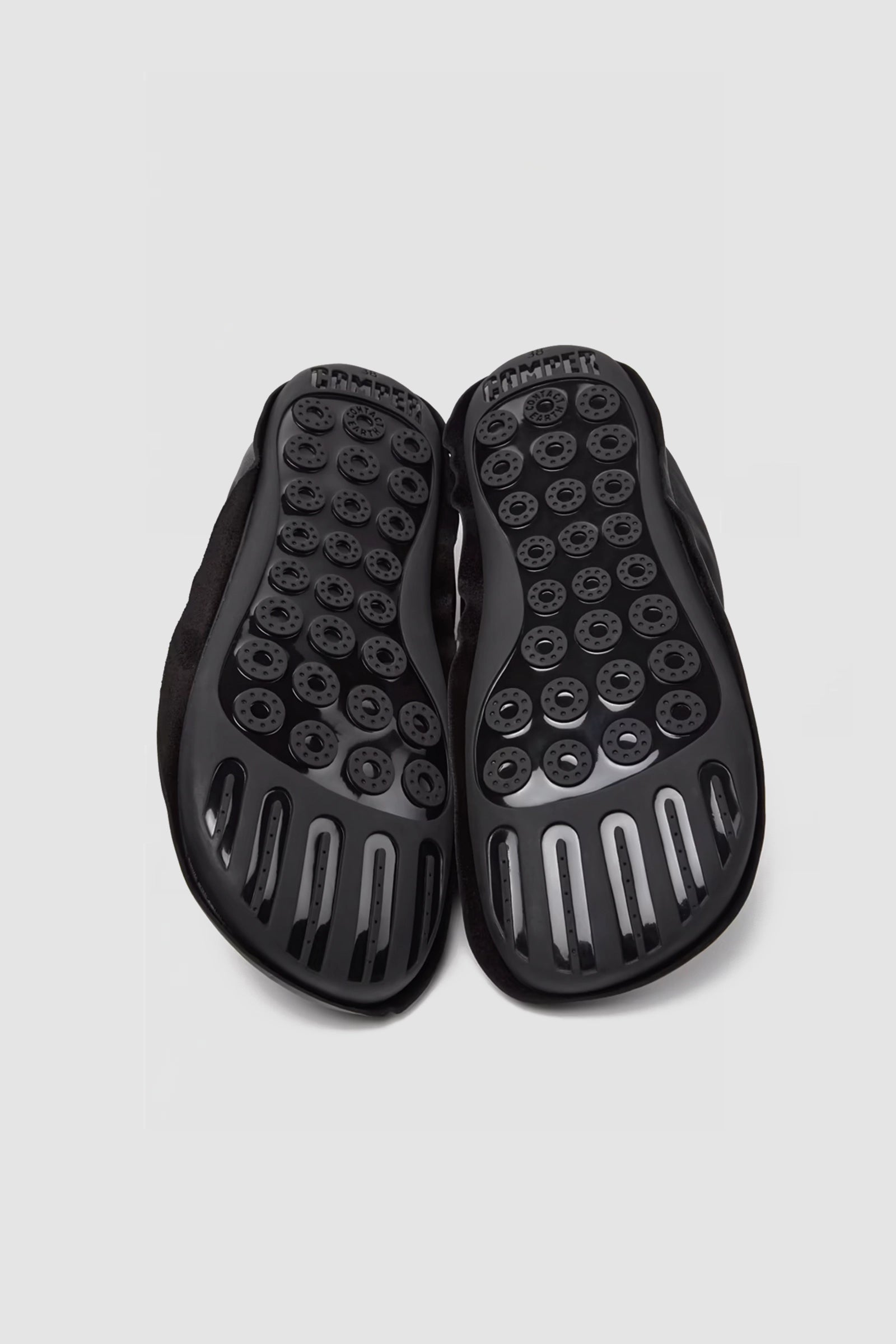 X ISSEY MIYAKE Peu Form Black_5