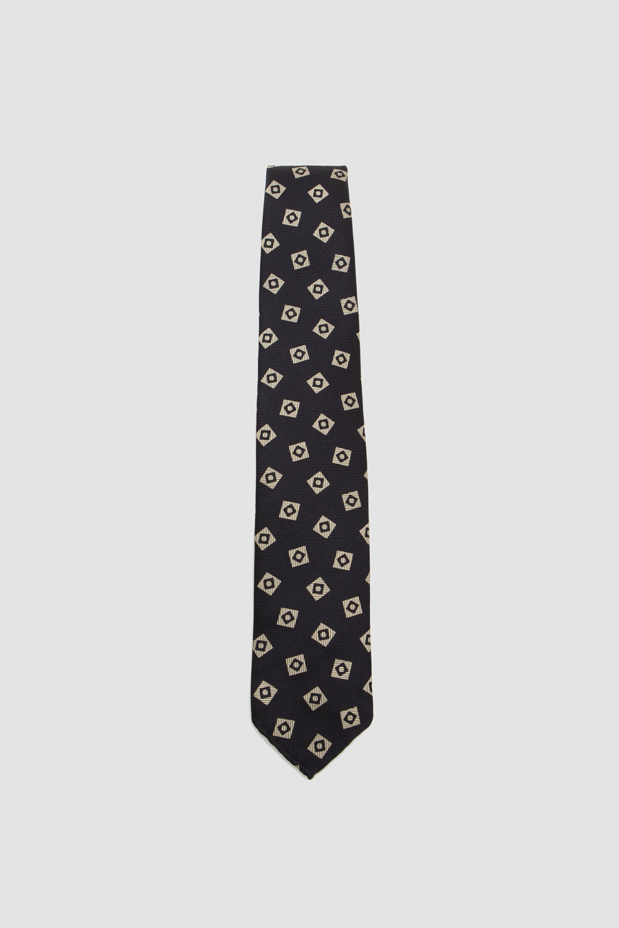SPORTIVO STORE_Tumbling Square Motif Silk Tie Navy