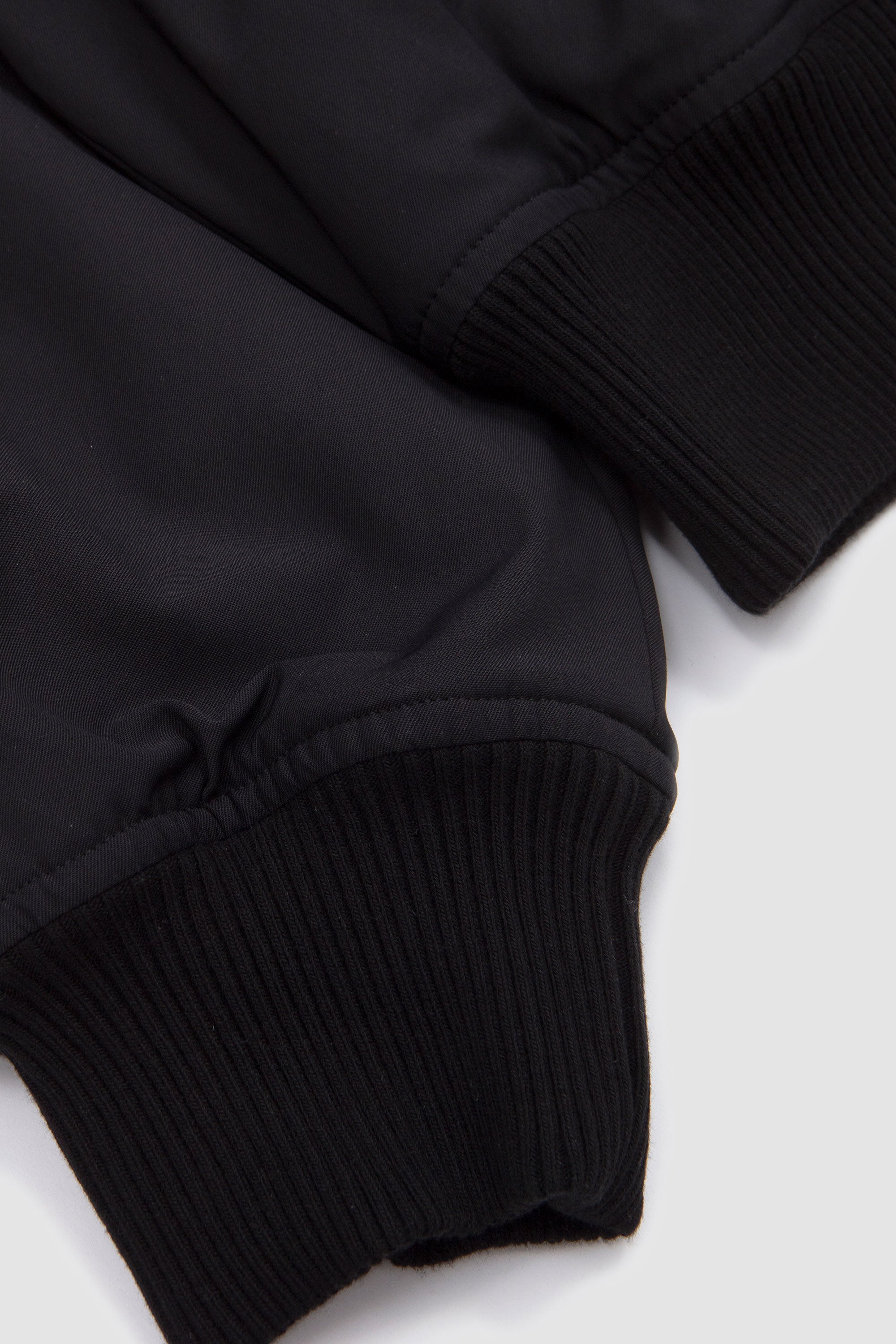 Le Bomber Aero Black