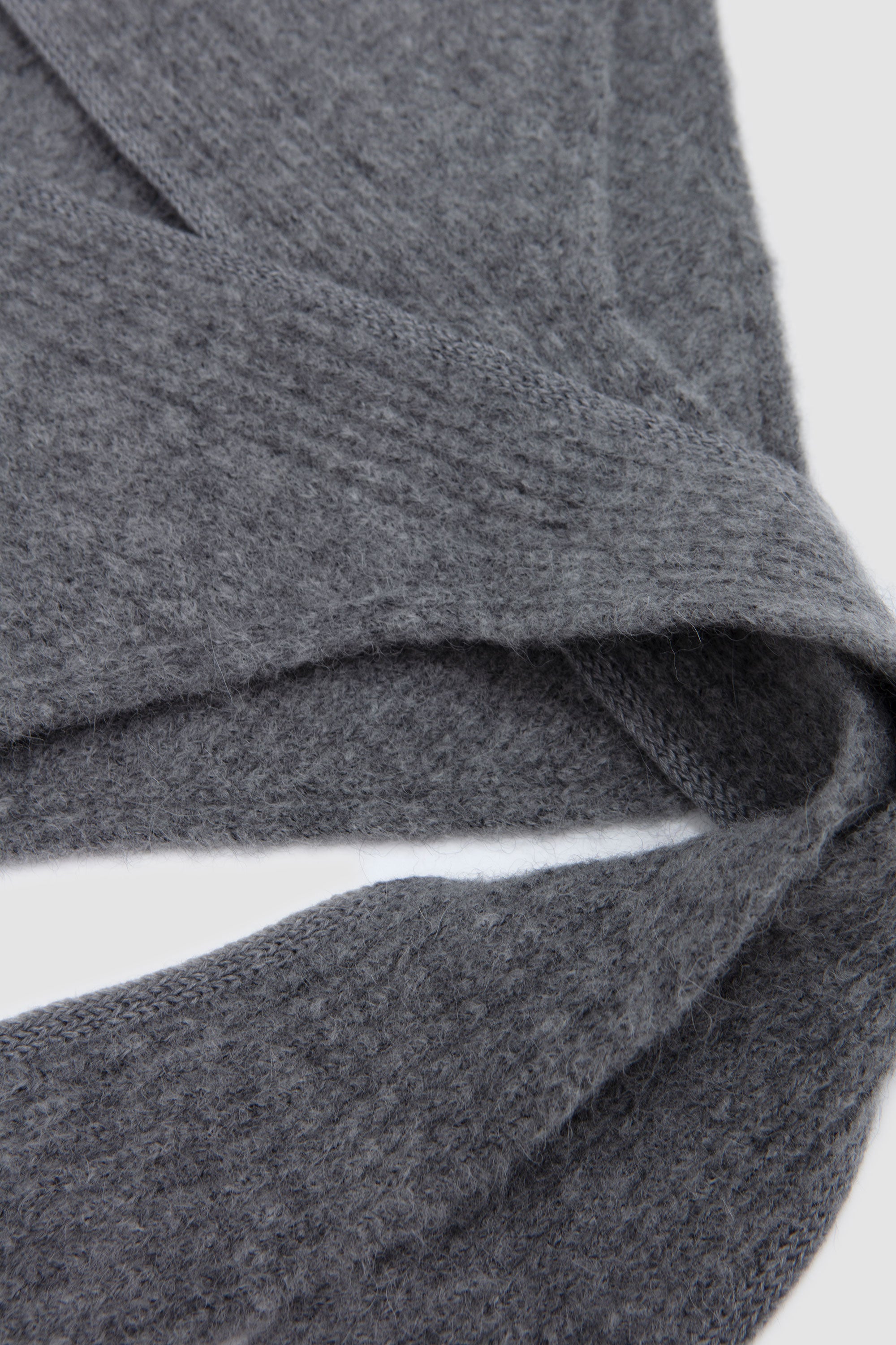 Le Chale Gros Grain Dark Grey