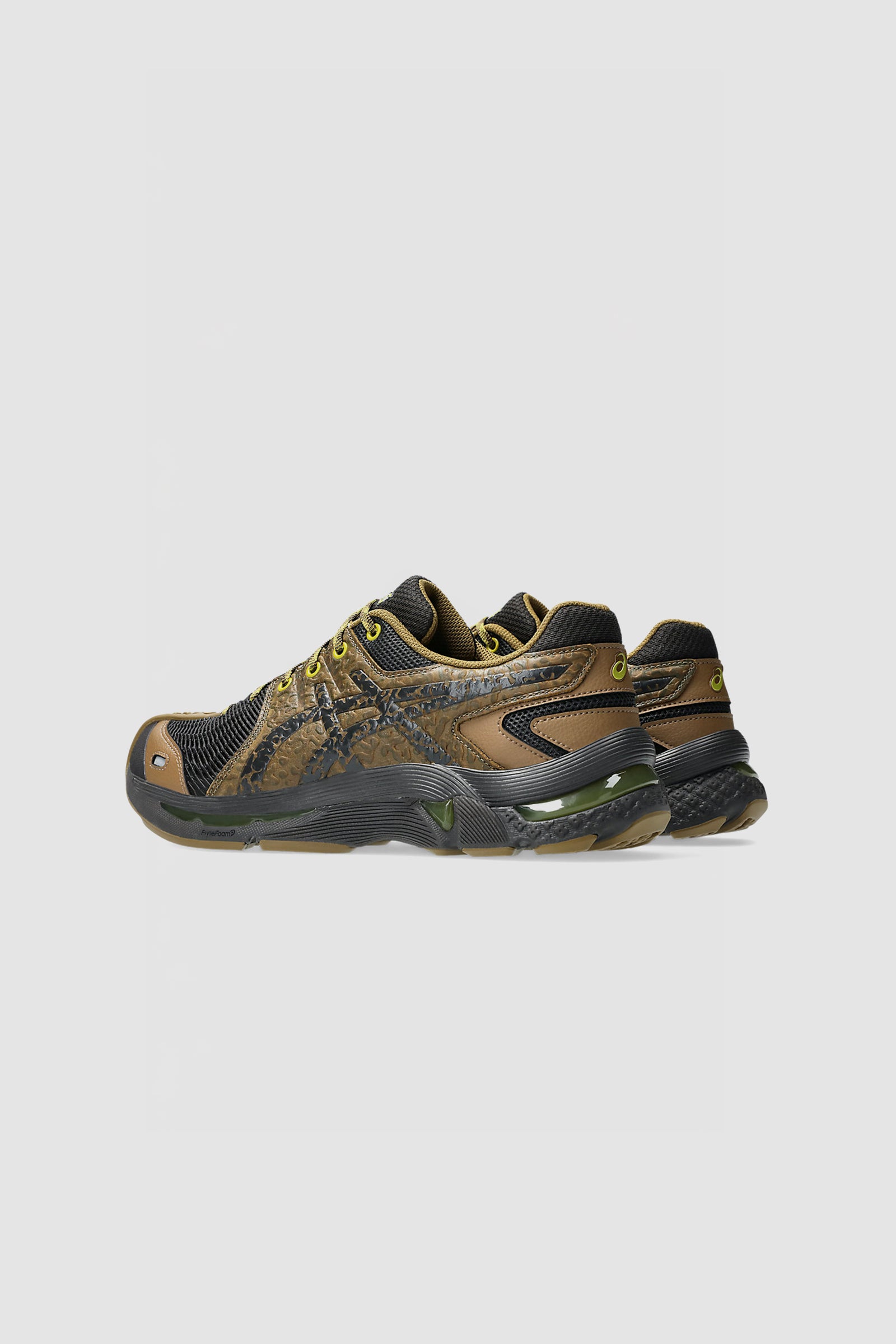 x Kiko Kostadinov Gel-Kiril III Bronze Brown_4