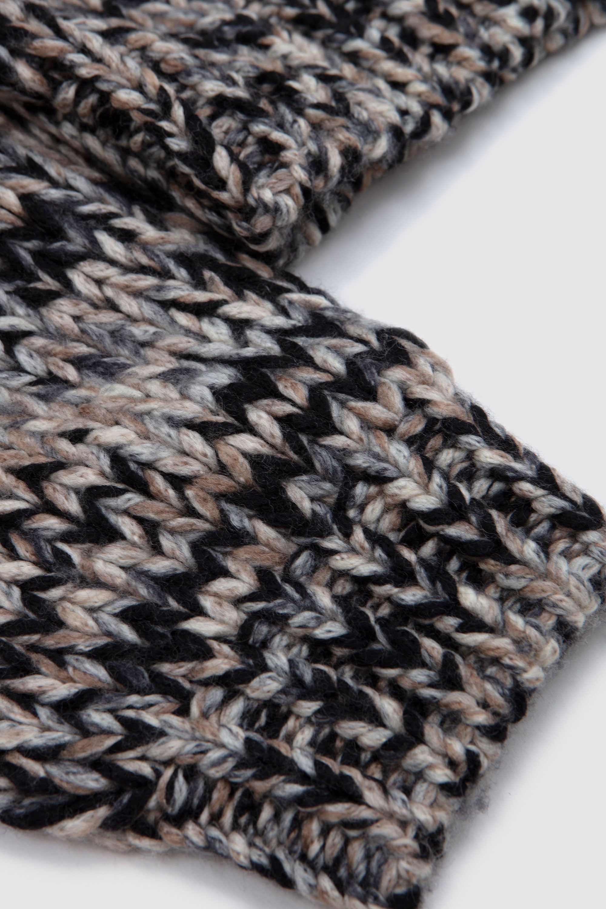 Boxy Crew Neck Sweater Black/ White/ Brown