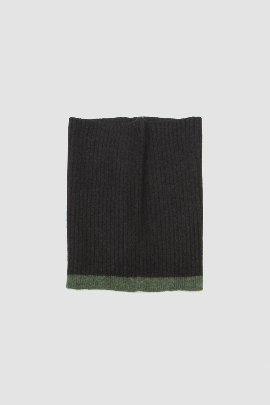 SPORTIVO STORE_Tipped Neck Warmer Lambswool Black/Rosemary
