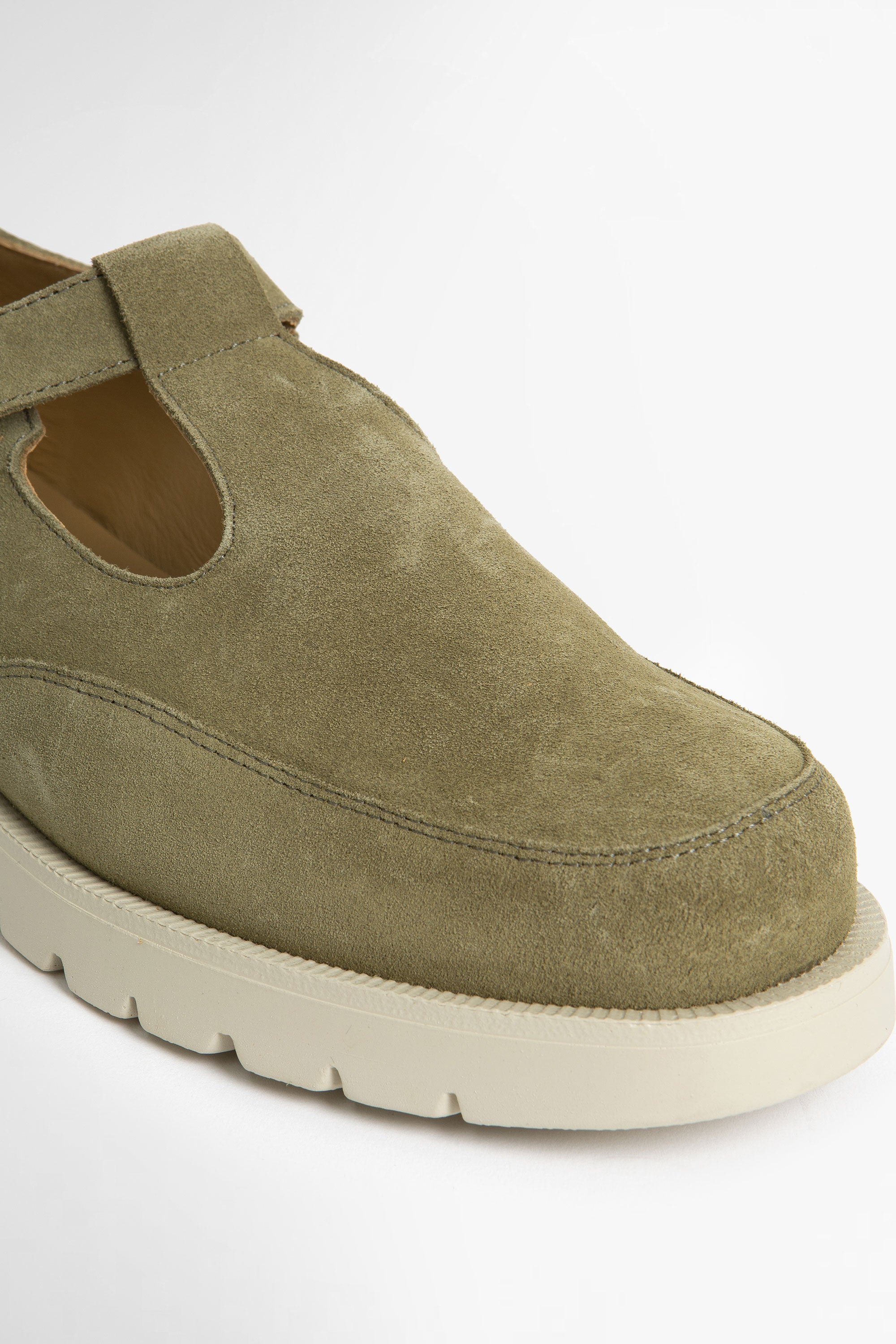 Ferry V Olive_6