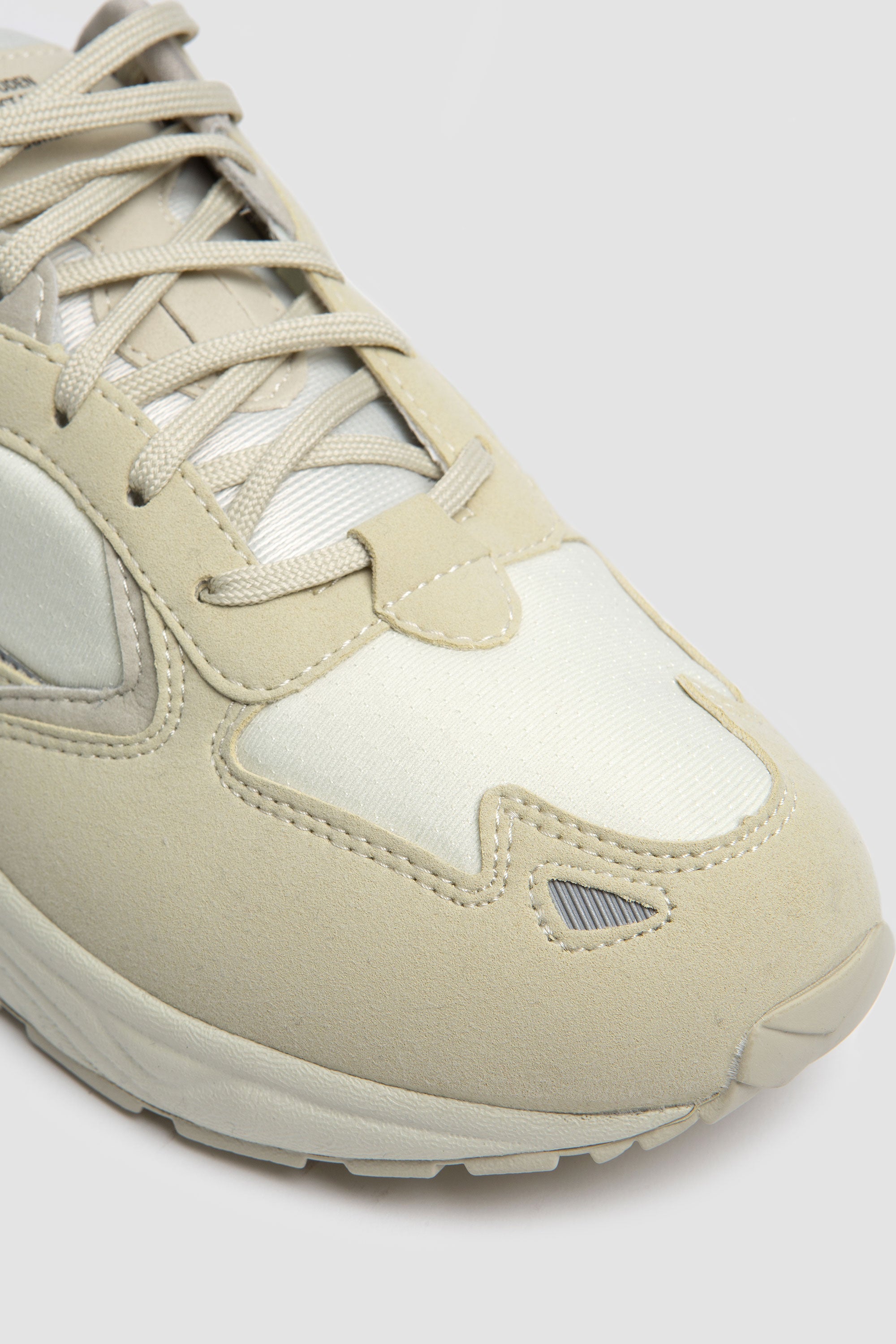 Studen Trainer Beige_3