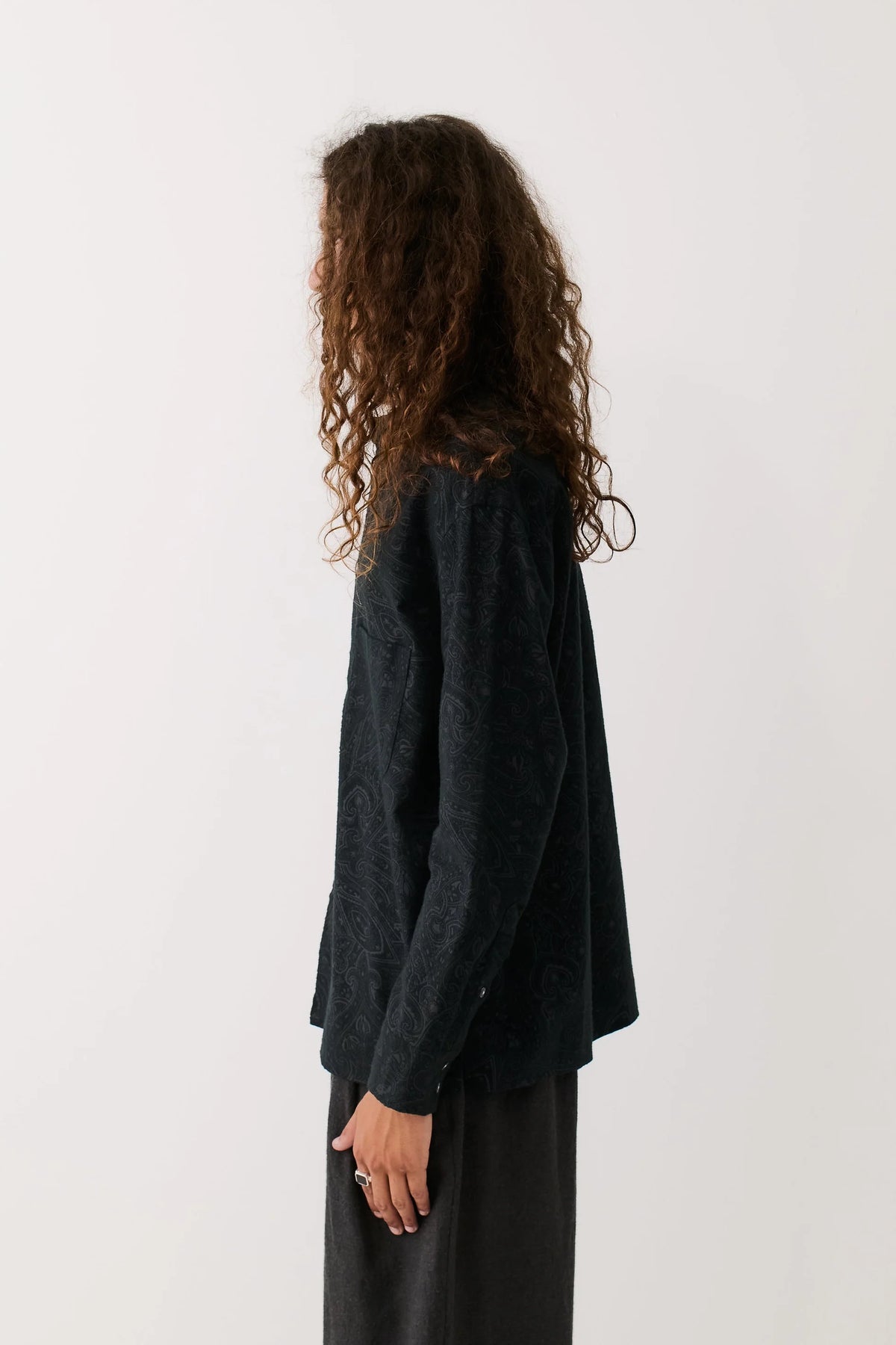 Gusto Shirt Washed Black Ornament_2