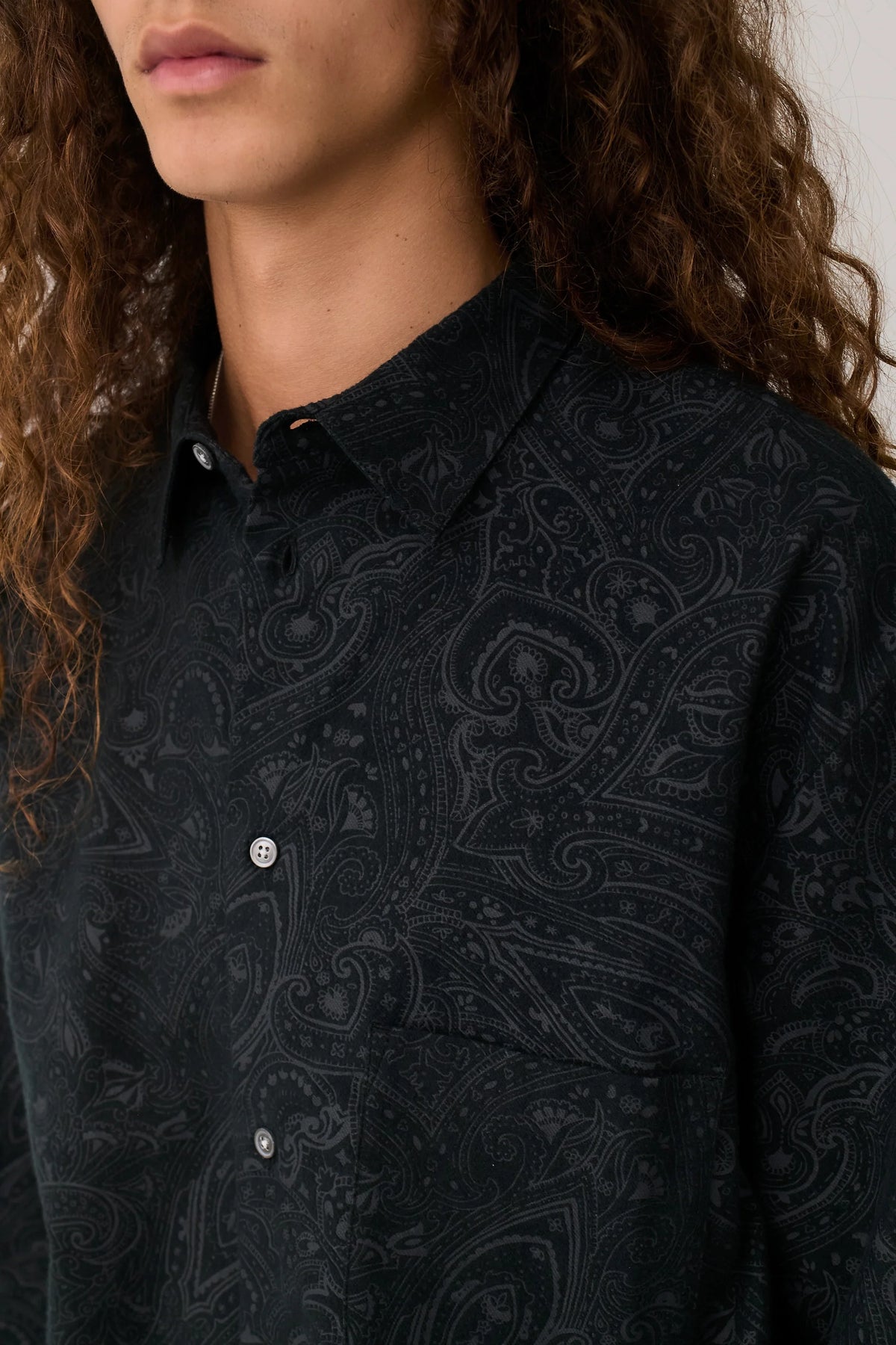 Gusto Shirt Washed Black Ornament_5