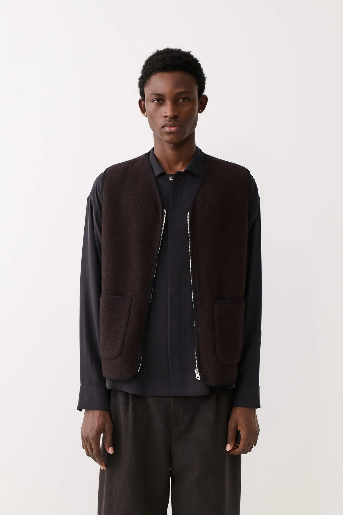 Valur Wool Vest Mahogany Tiles_1