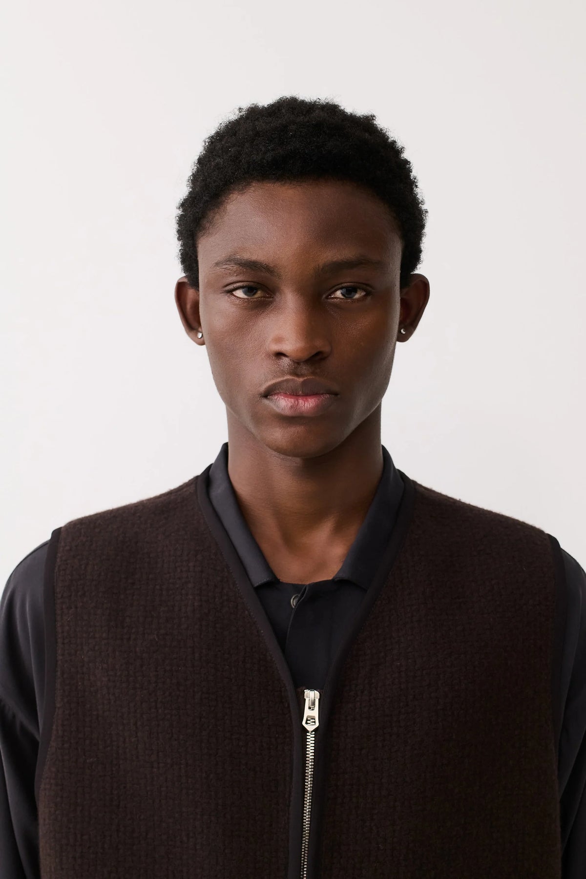 Valur Wool Vest Mahogany Tiles_6