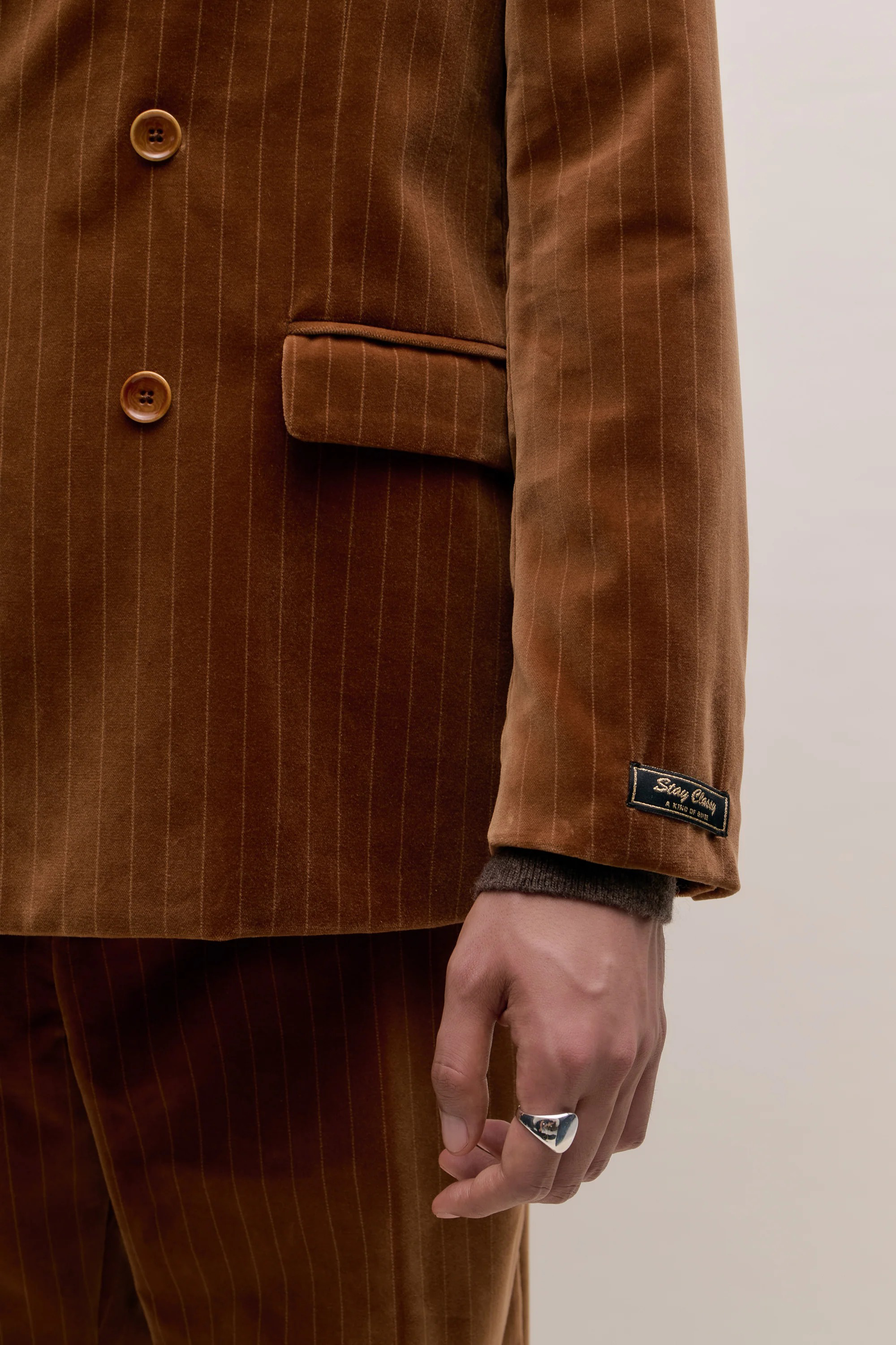 Double-Breasted Peak Blazer Buckthorn Velvet_4