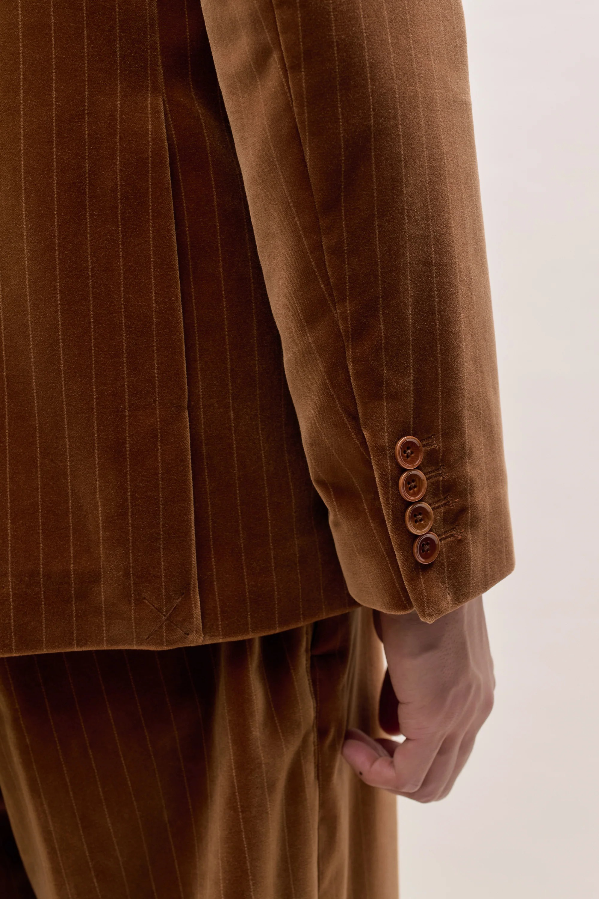 Double-Breasted Peak Blazer Buckthorn Velvet_5