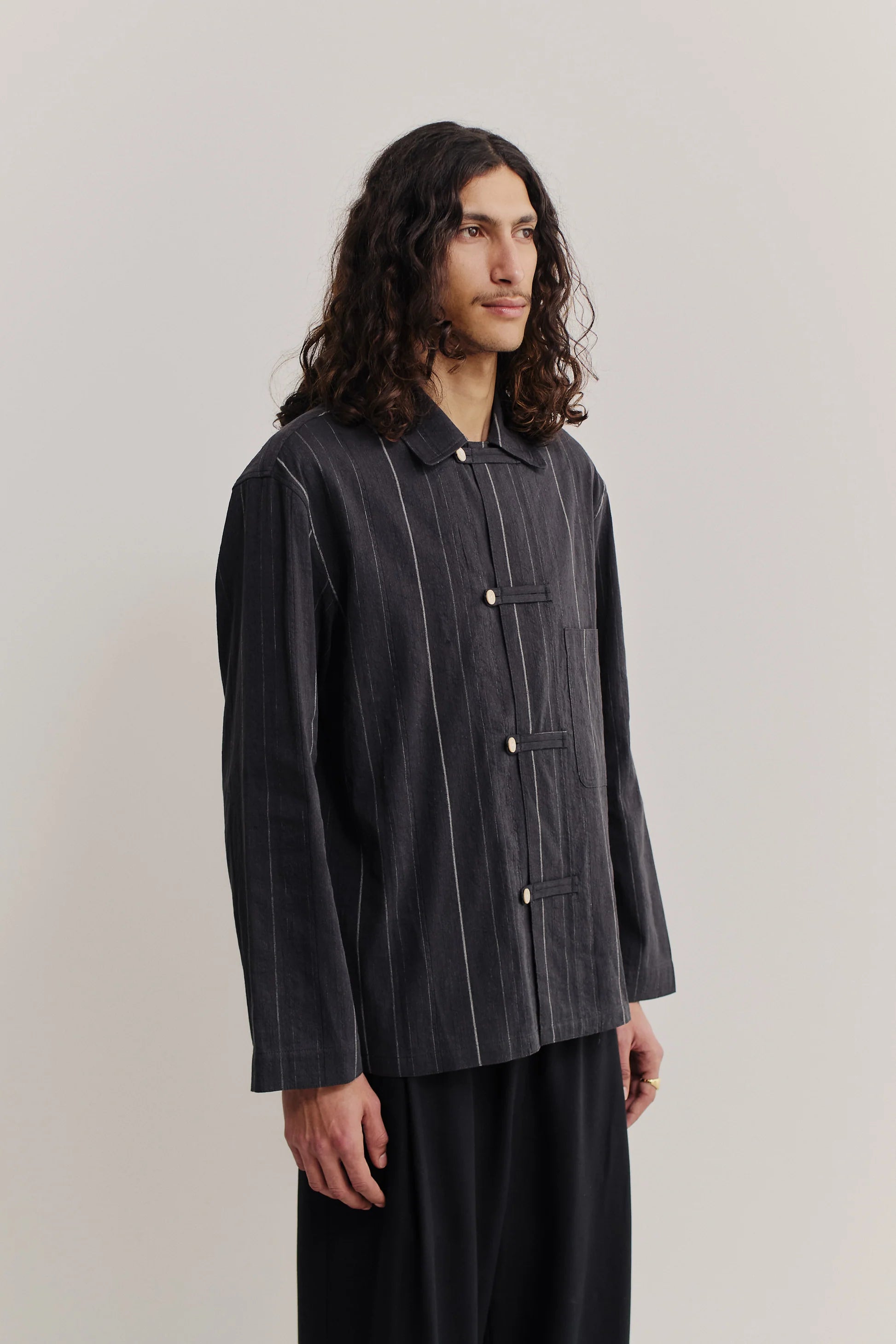 Matara Overshirt Black Chalk Stripe_3