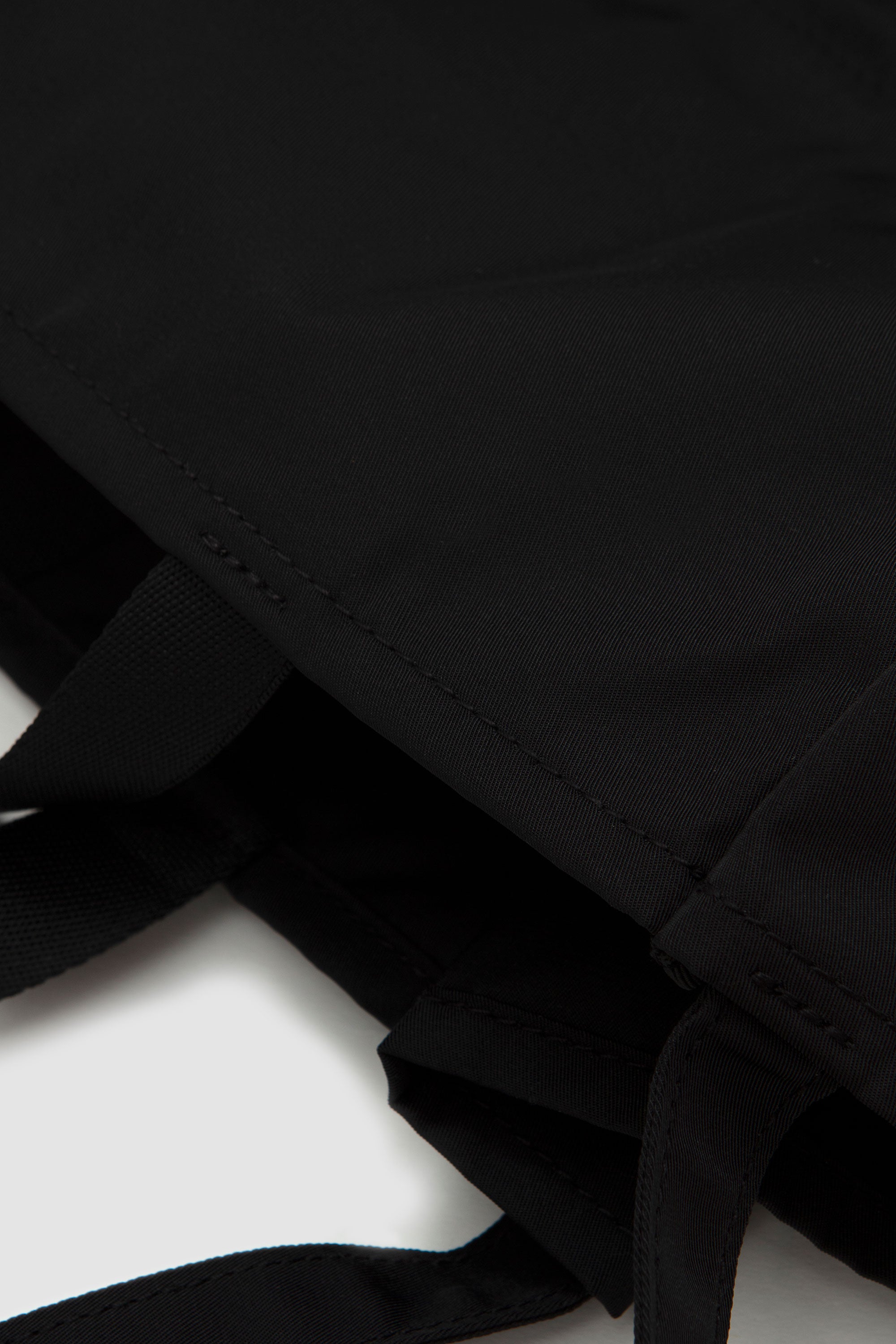 Gabardine Zippy Tote L Black