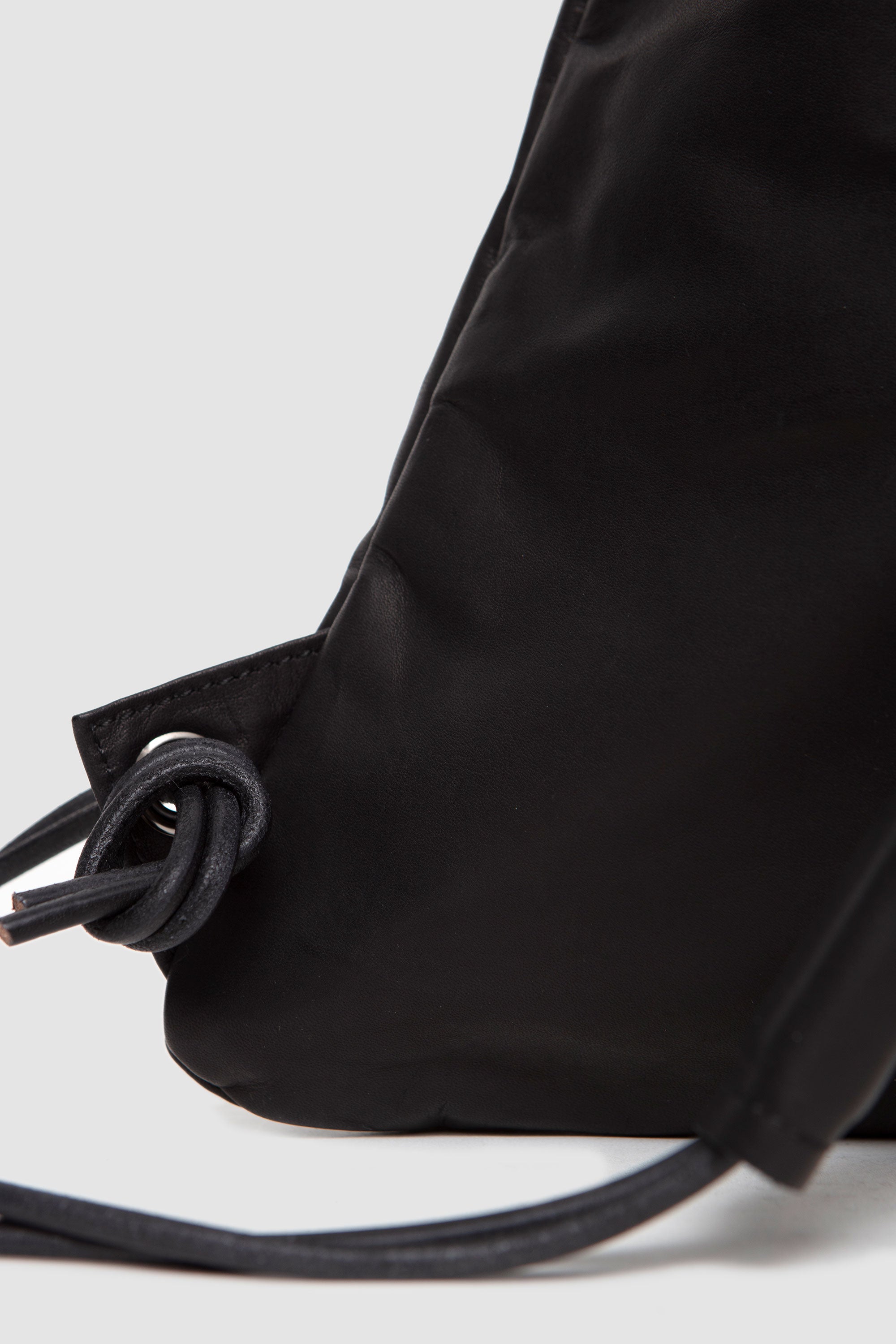 Sandwich Leather Lantern Bag (L) Black_3
