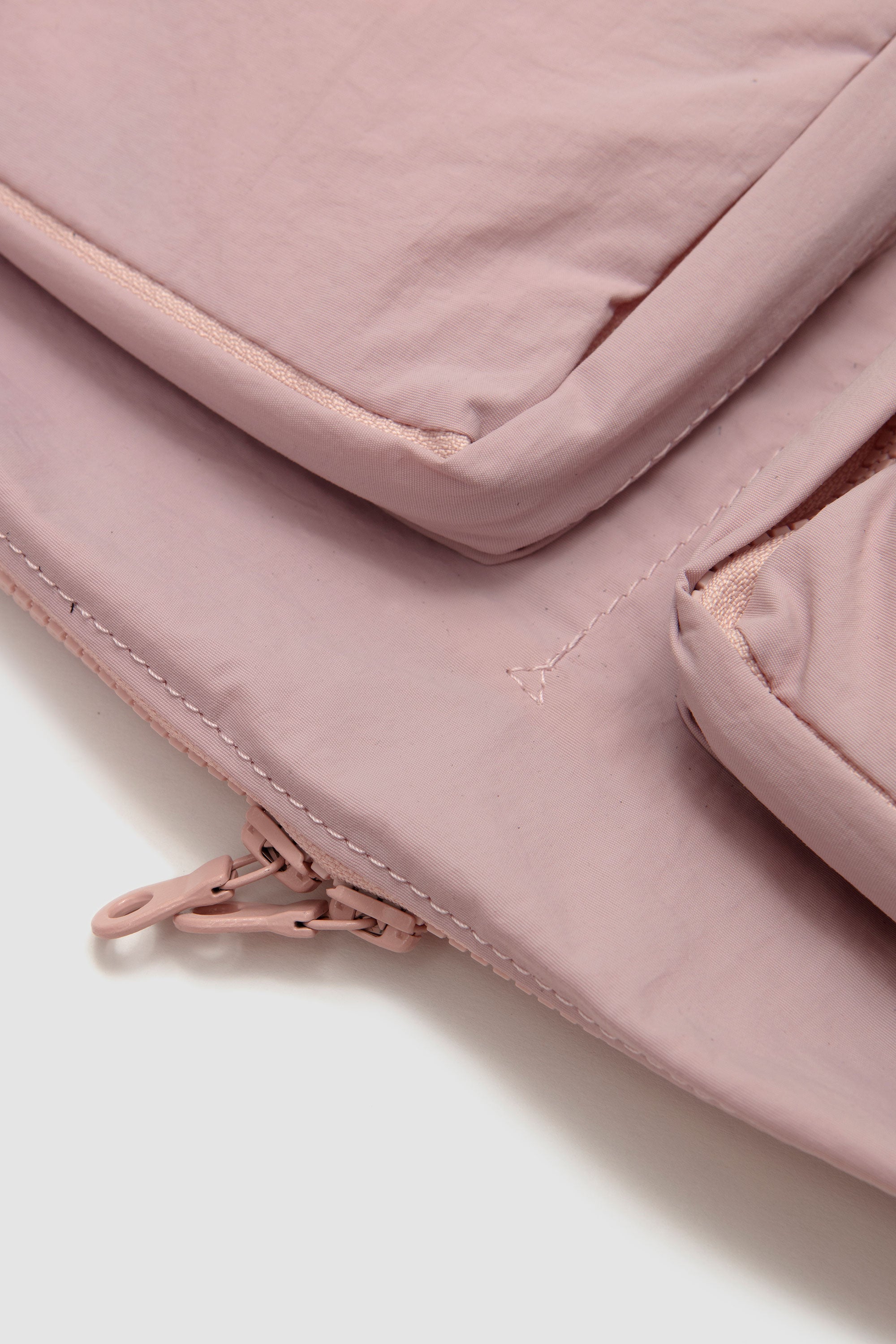 Shrink Nylon Bodybag Sakura Pink