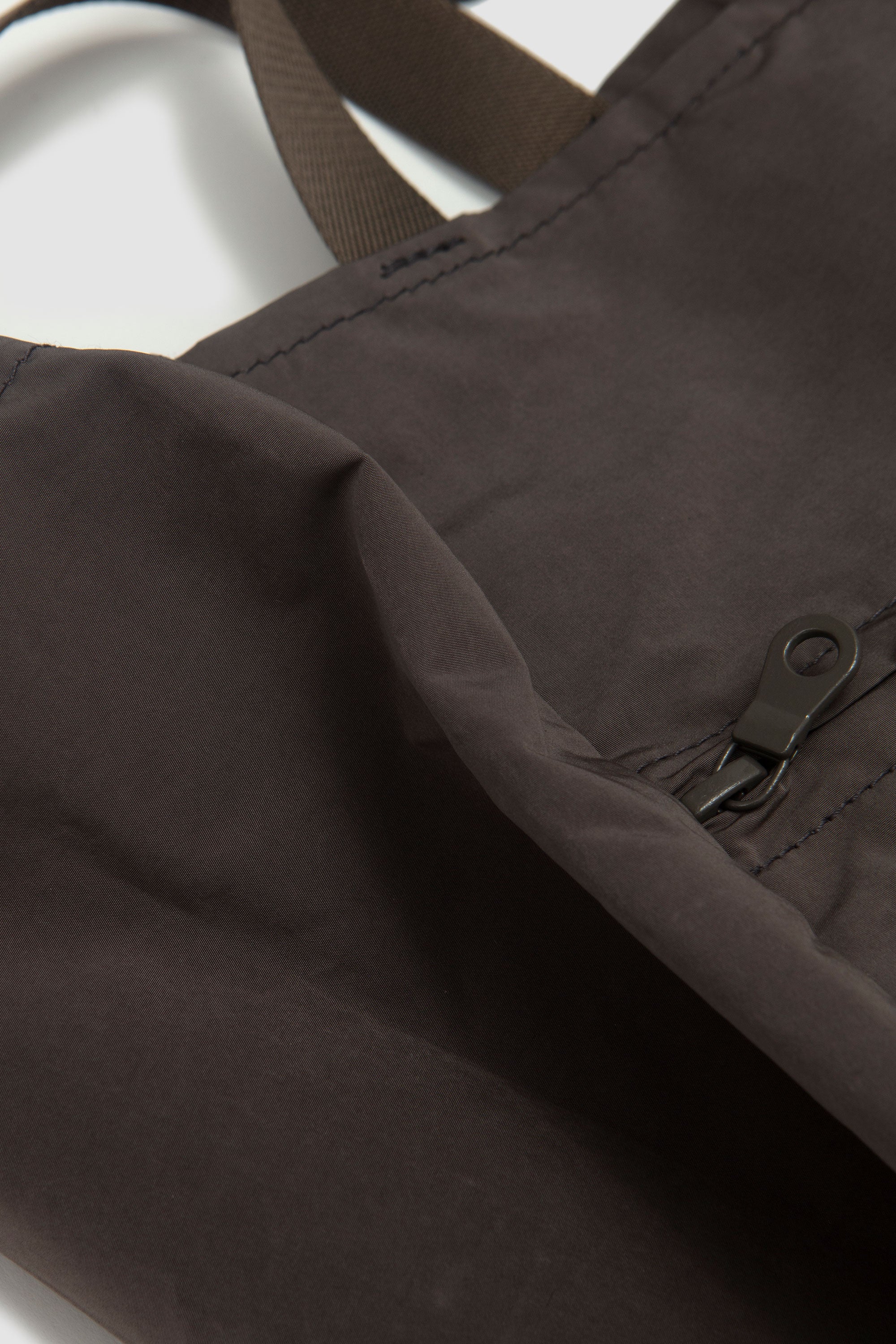 Split Yarn Zippy Tote M Grey