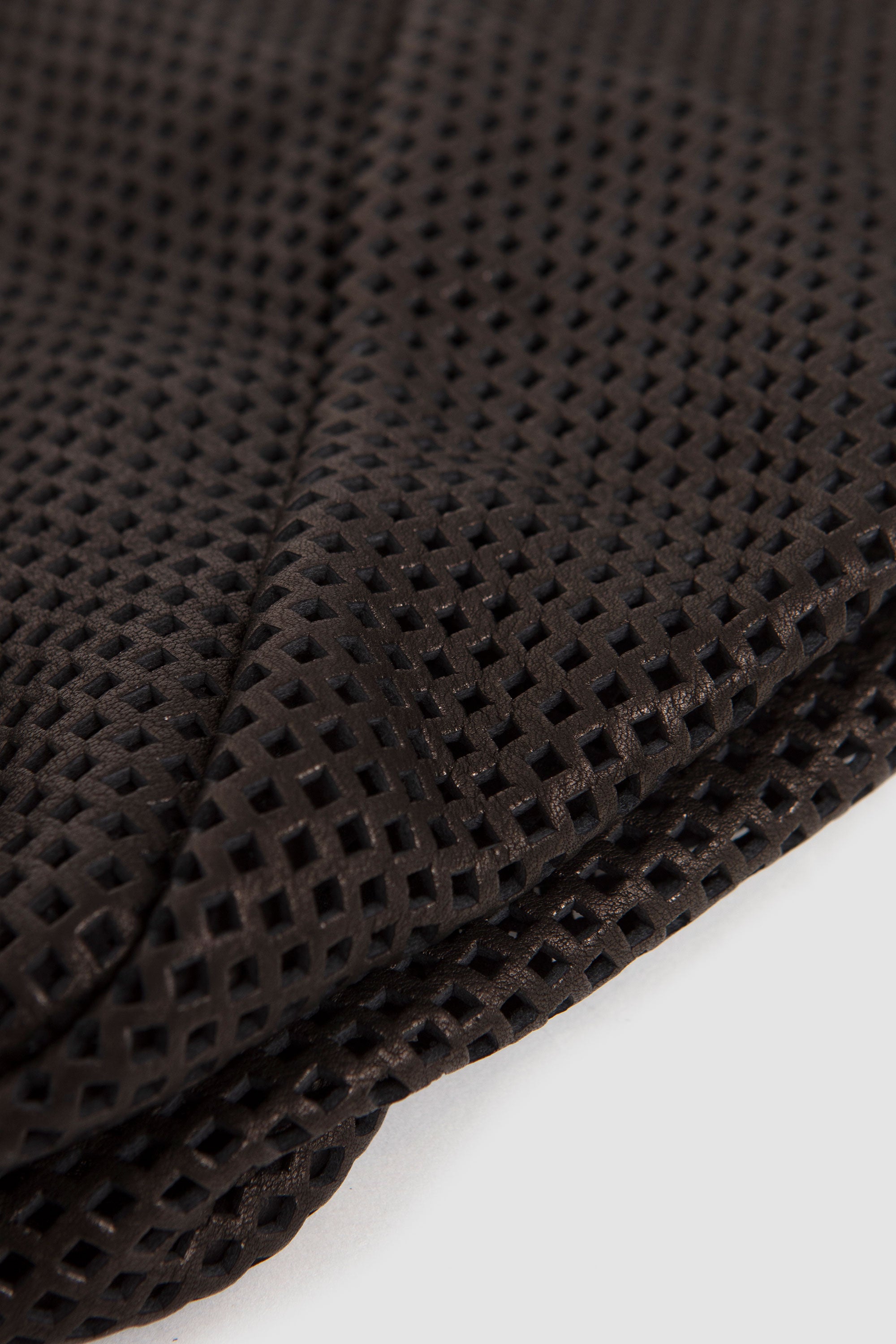 Washed Leather Mesh Tote (L) Black_3