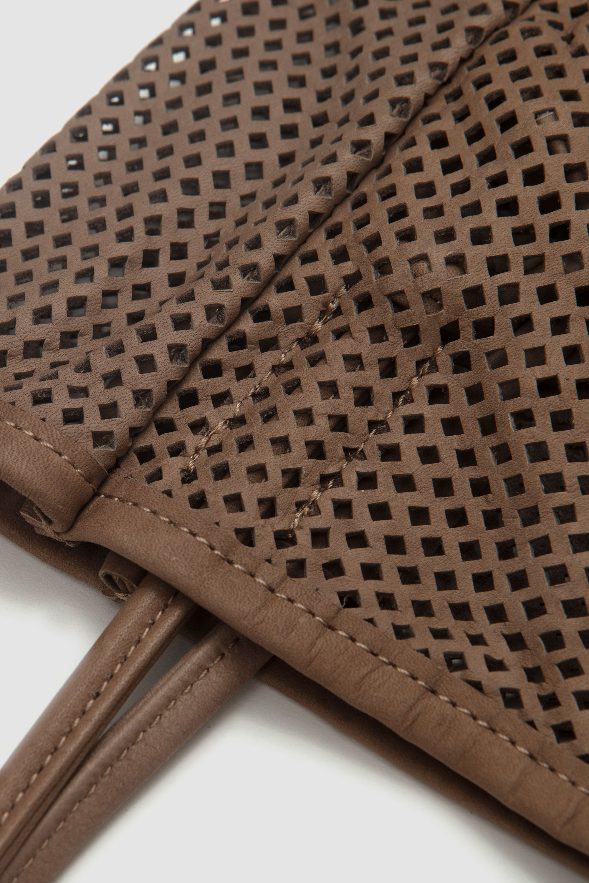 Washed Leather Mesh Tote S Beige