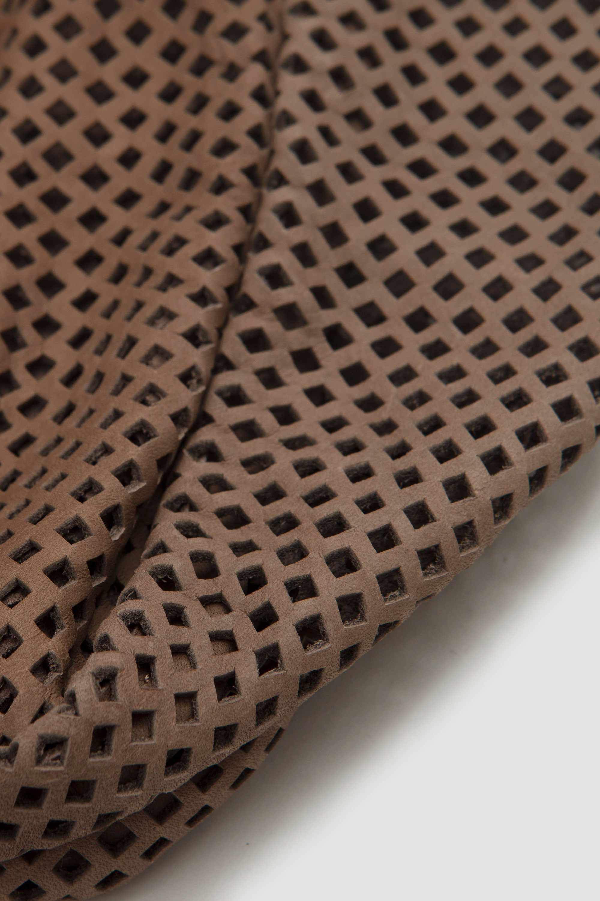 Washed Leather Mesh Tote S Beige