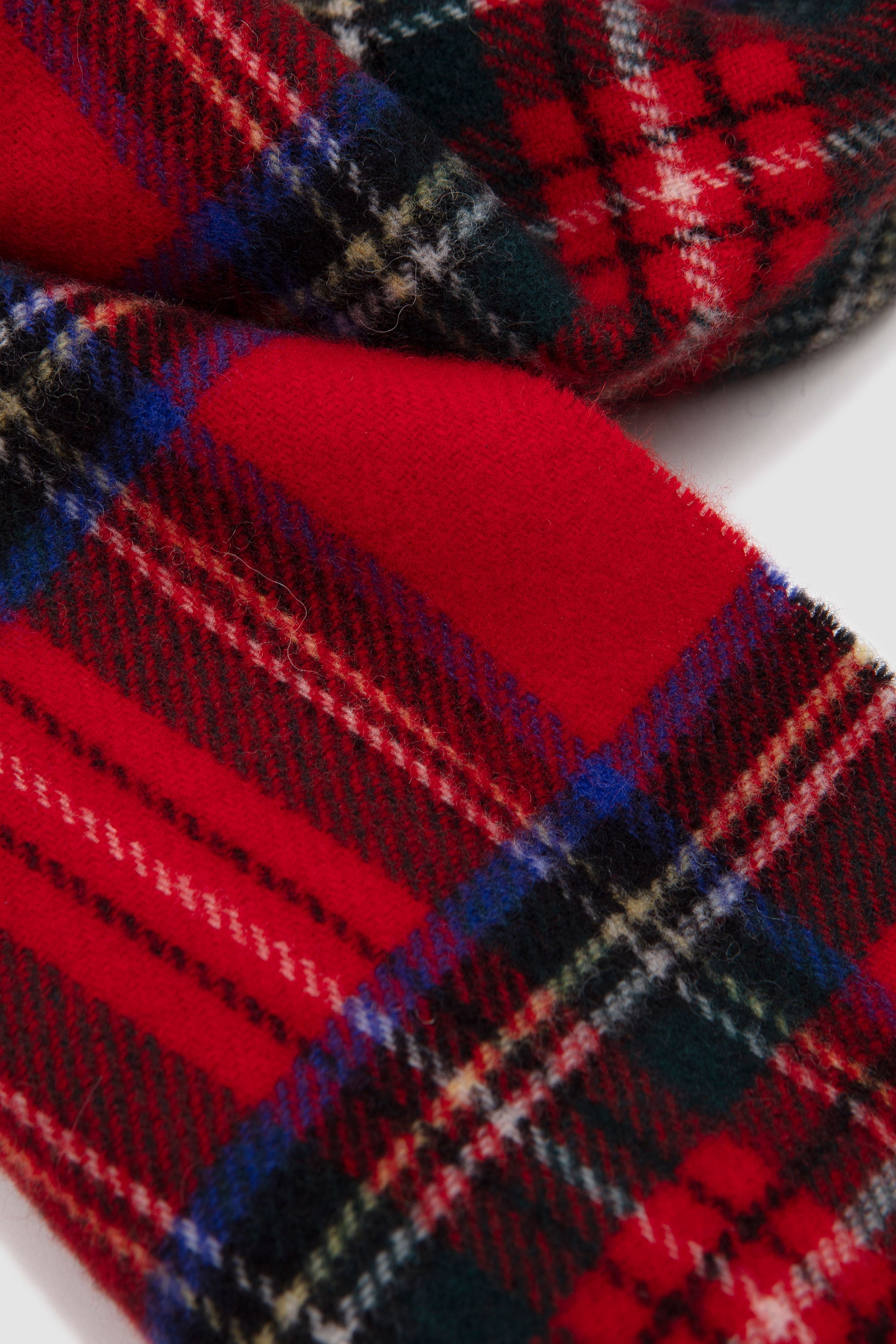 Another Scarf 1.0 Royal Stewart Tartan_4