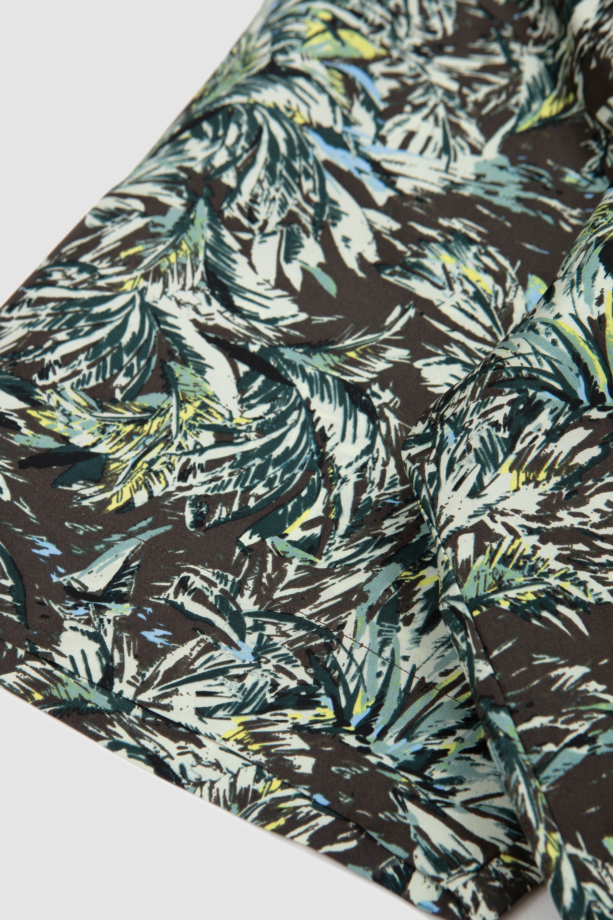 Printed Airy Silk Half-Sleeved Shirt Dark Brown