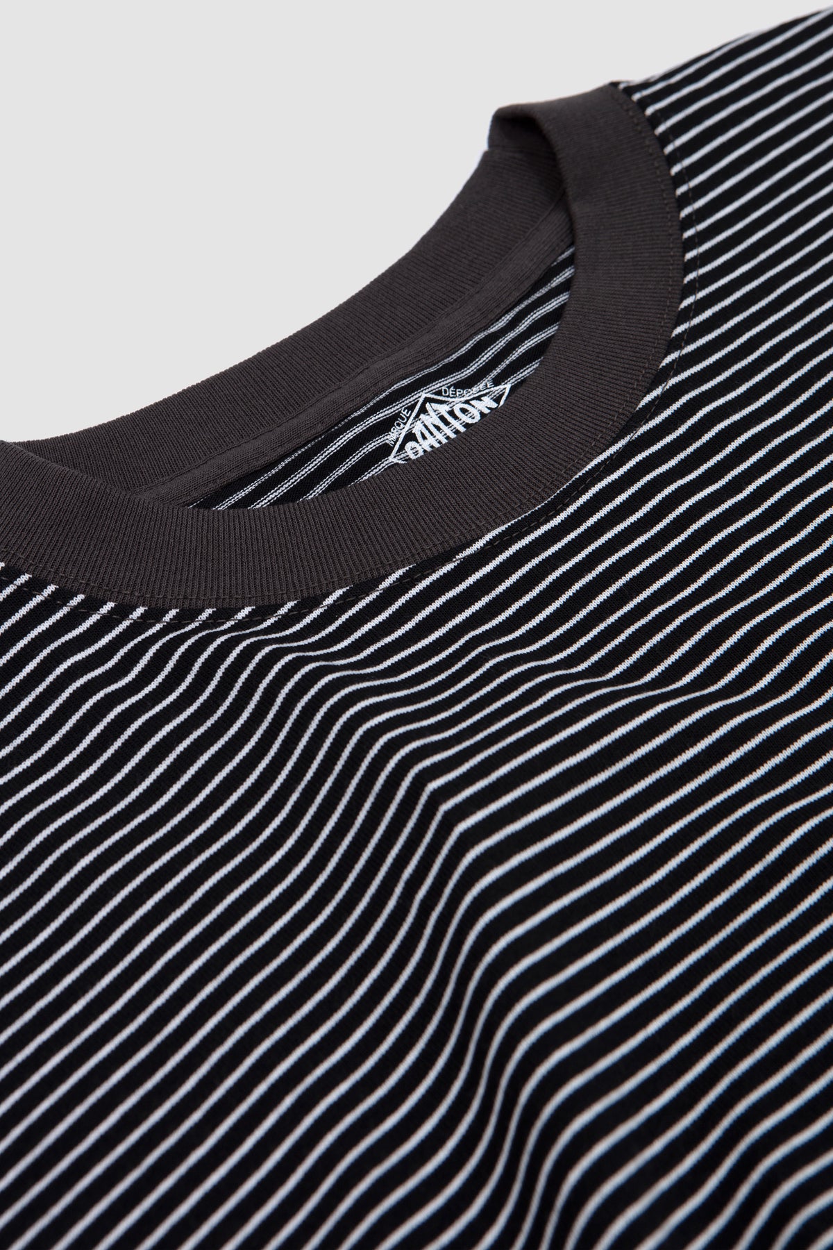 Long Sleeve T-Shirt Black/ White