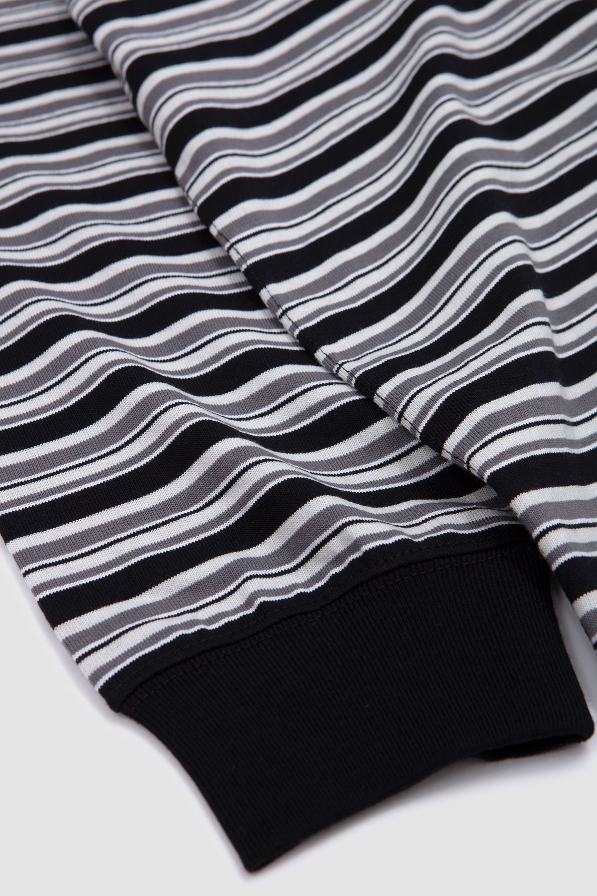 Long Sleeve T-Shirt Black/ White/ Grey Multi