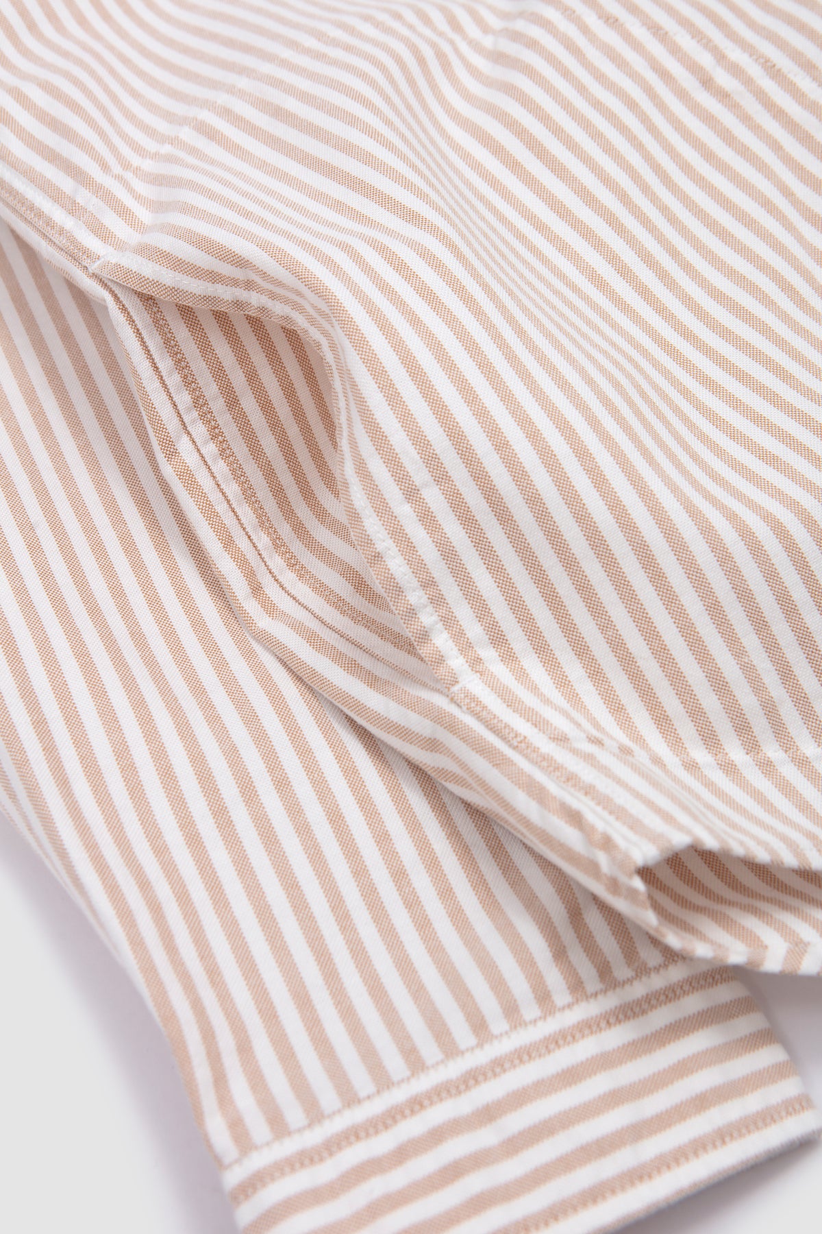 Round Collar Shirt Plaid Oxford Beige/ White Stripe