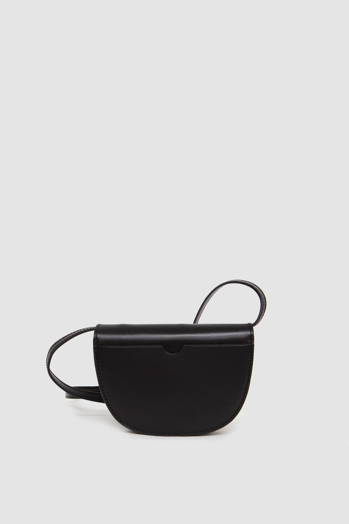 Round Wallet Mid Pouch Black