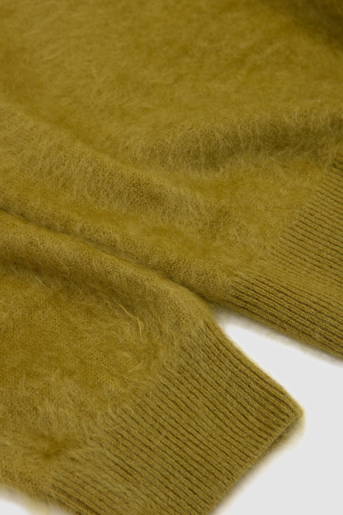 Cashmere Shaggy Crew Neck LS Olive