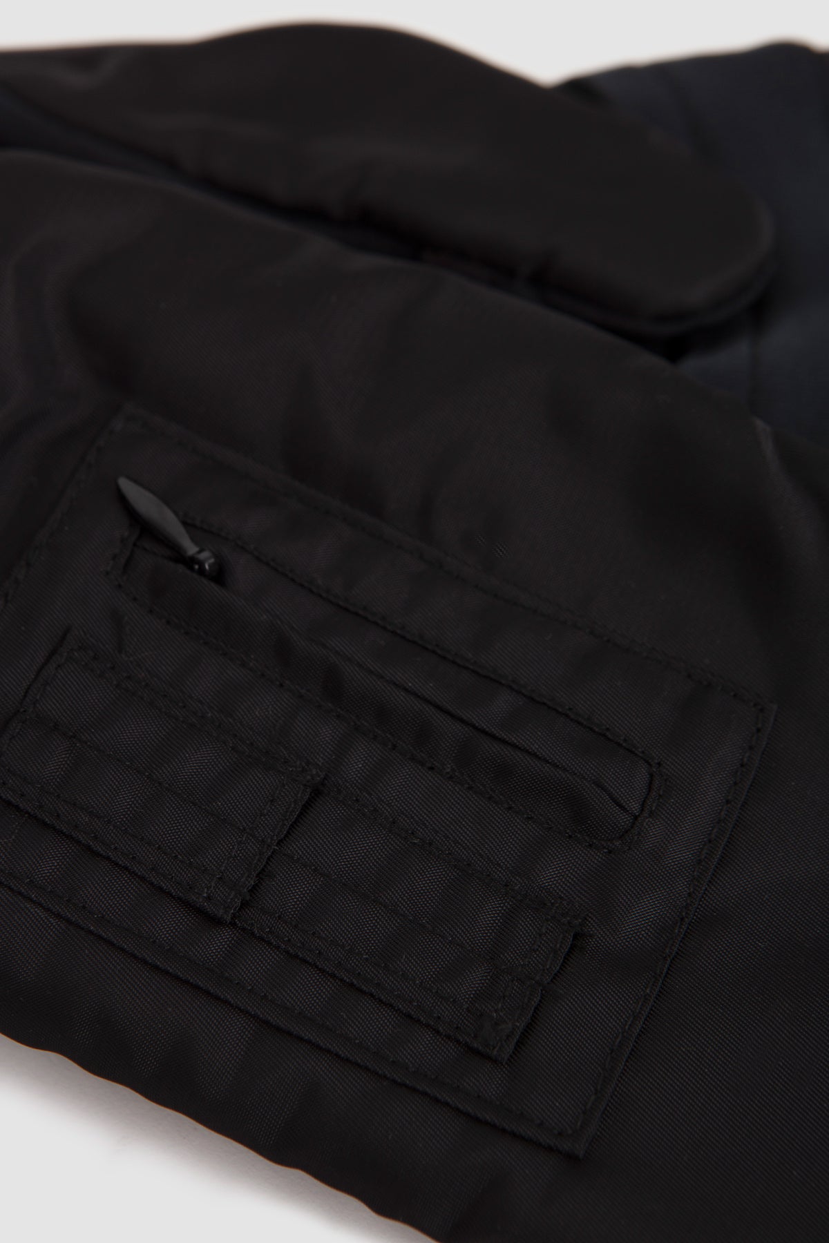 Go Uat MA-1 Mitten Black_2