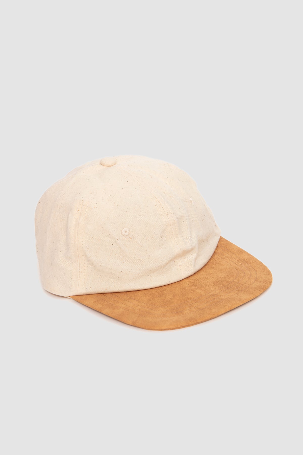 Parrafin 2Tone 3Panel Cap Off_1