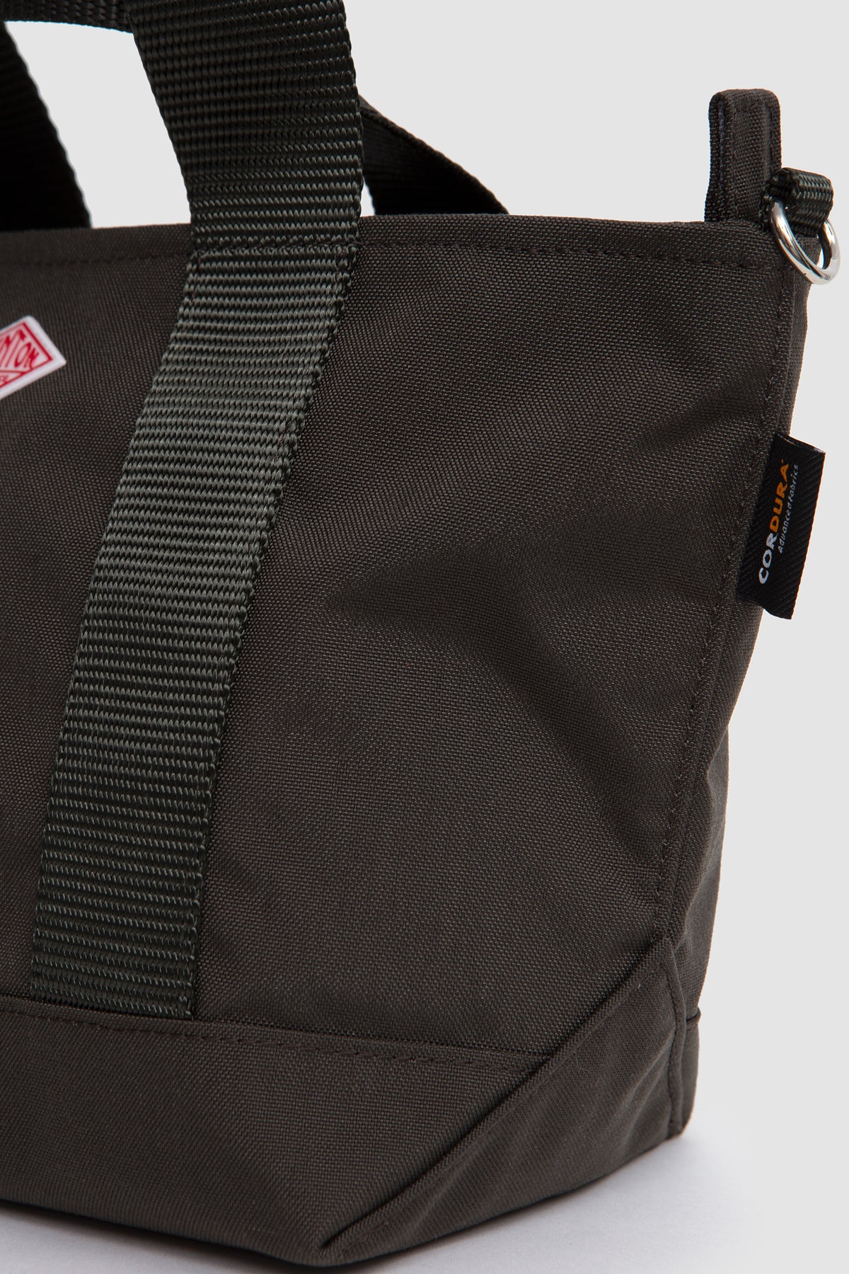 Le-Marais Dark Grey/ White