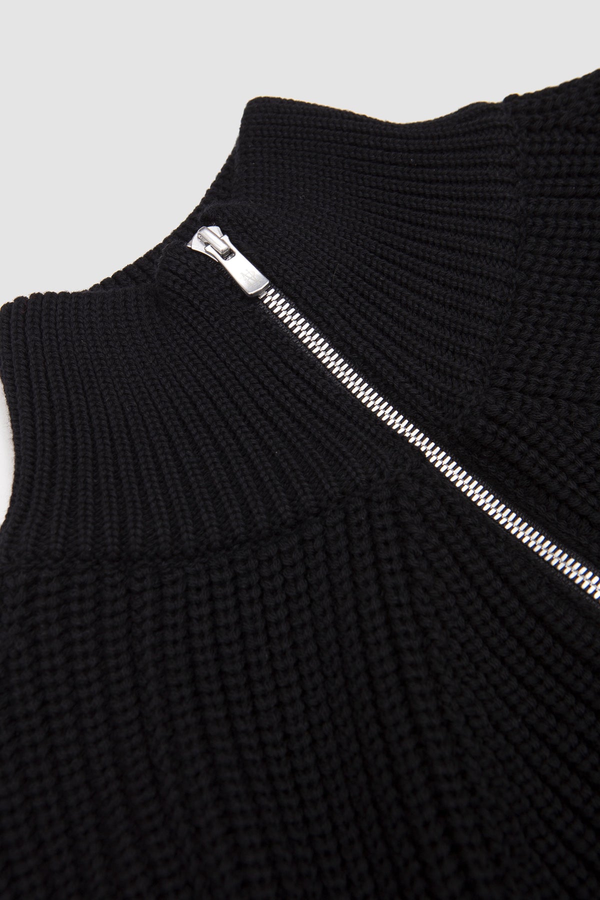 Signature Drivers Knit Black_2