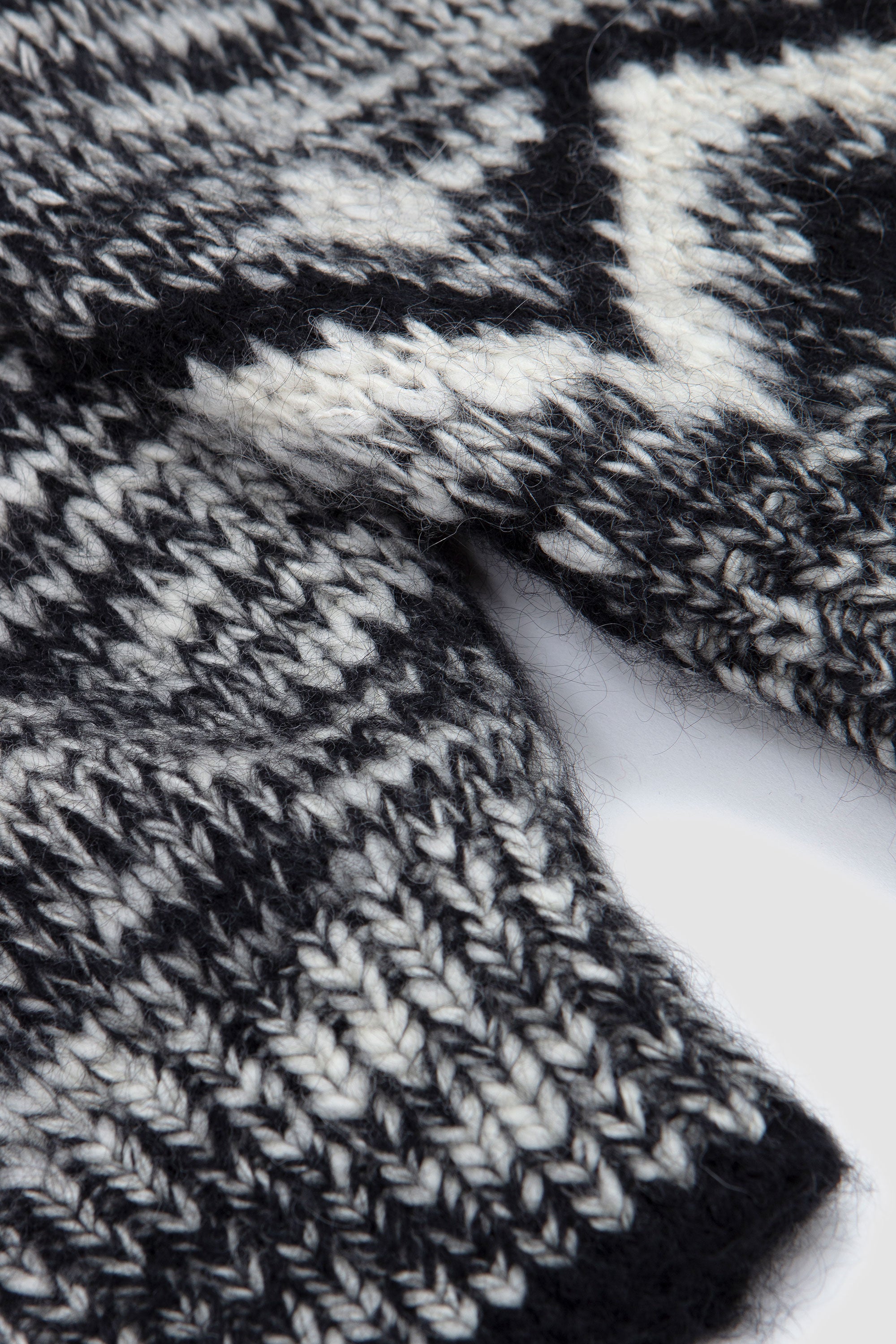 SPORTIVO [Mohair nordic turtle neck black]