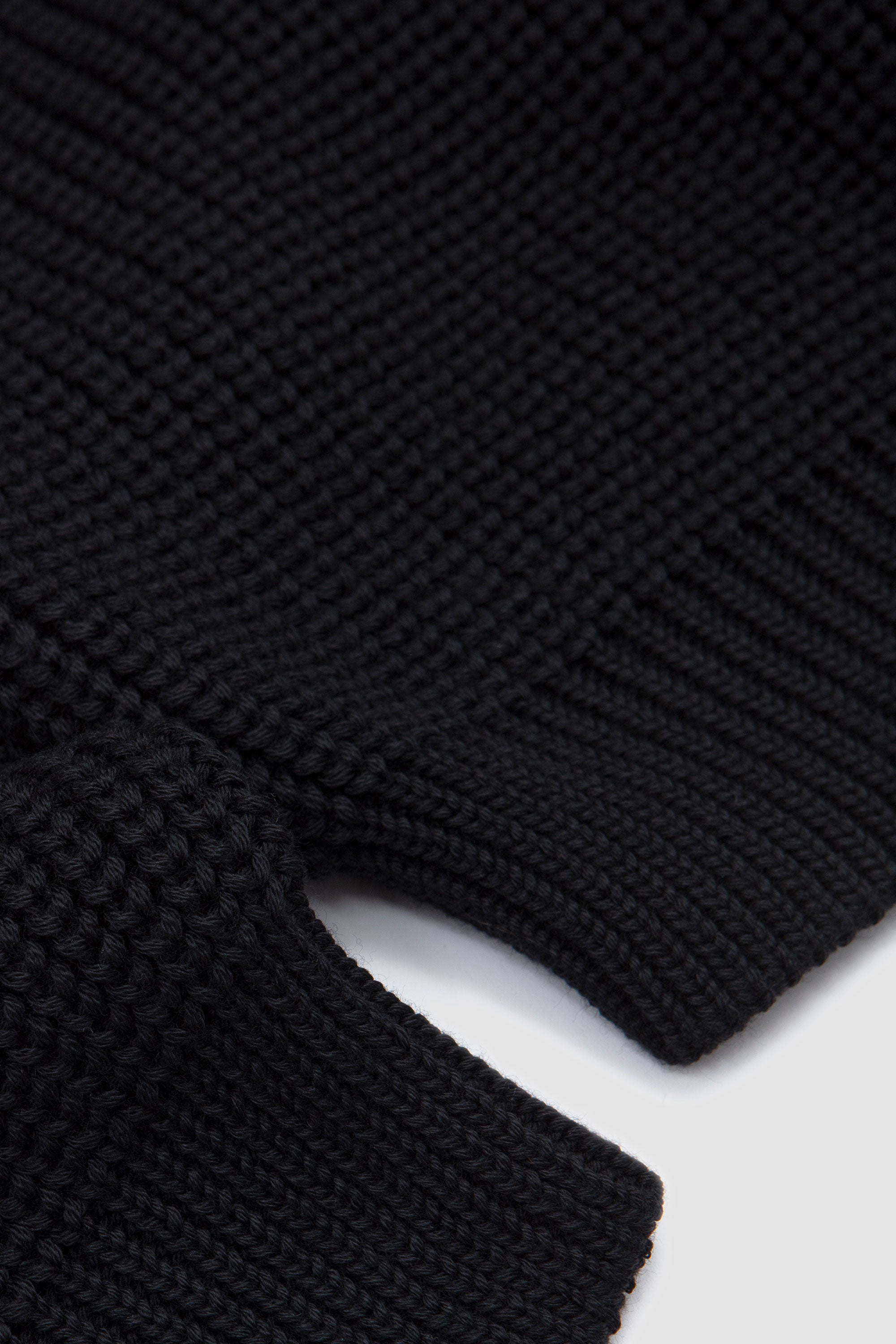 Signature Crew Neck Black