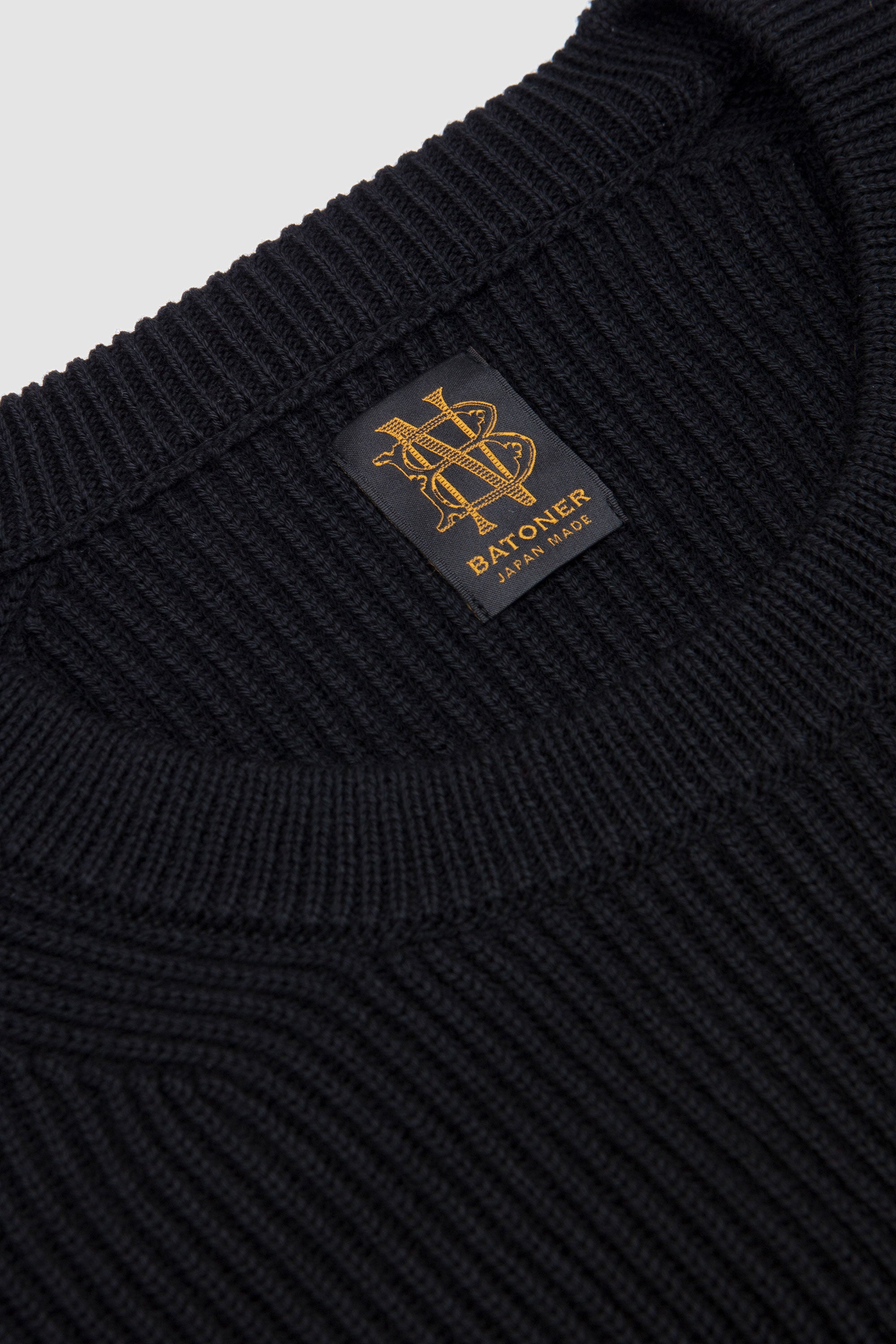 Solid Wool Rib Crew Neck Black