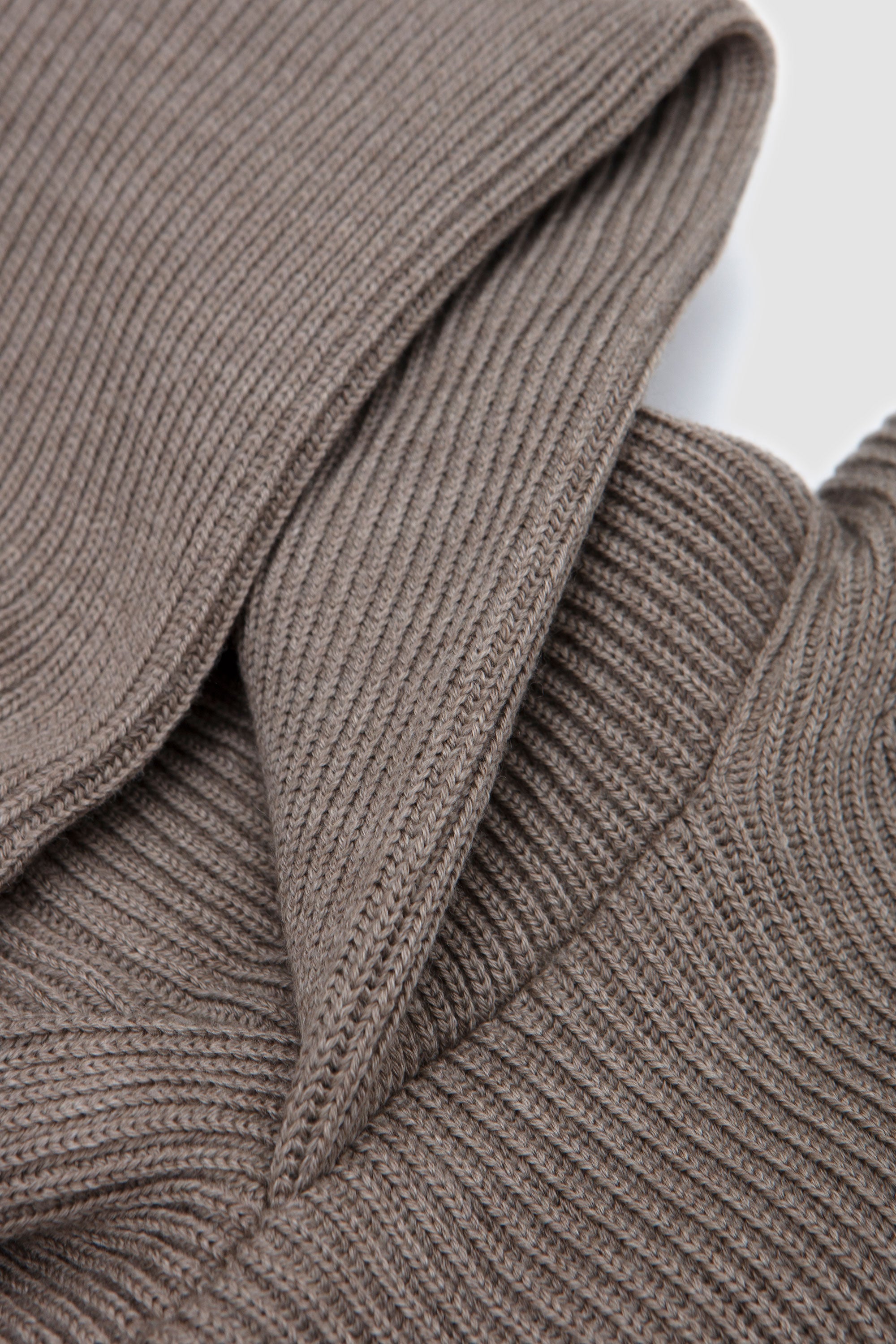 Solid Wool Rib Crew Parker Marange Brown