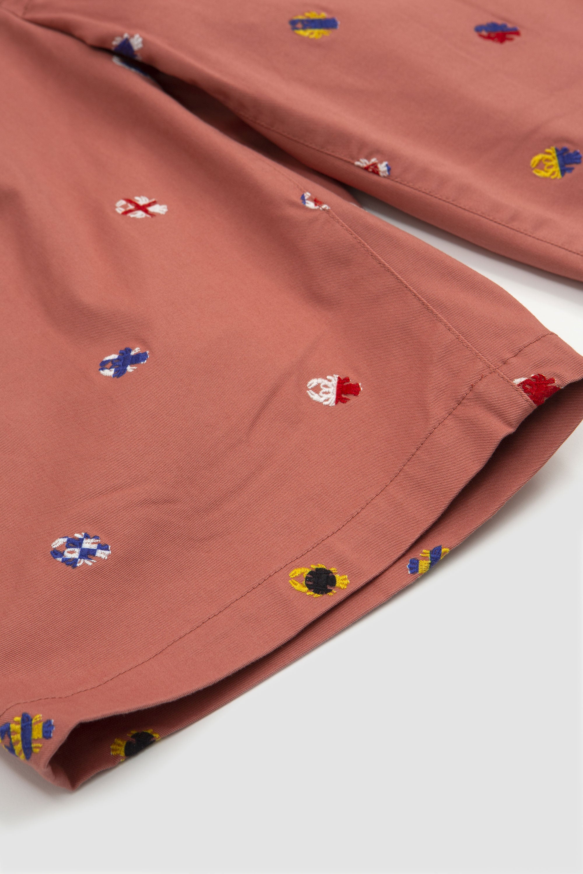 2 Pleats Inkjet Mapping Embroidered Shorts Nantucket Red