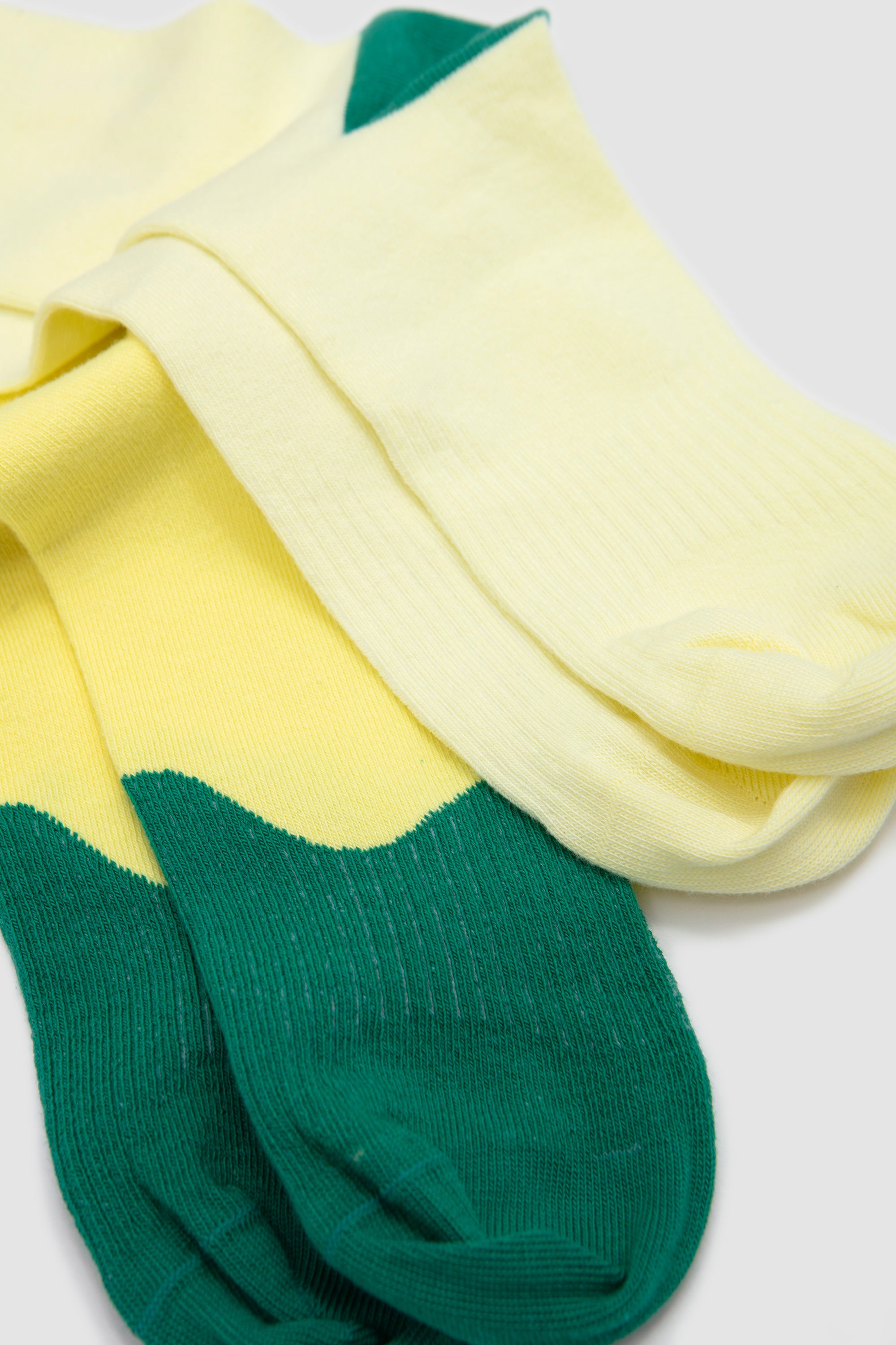 X ISSEY MIYAKE Karst Finch Yellow_11