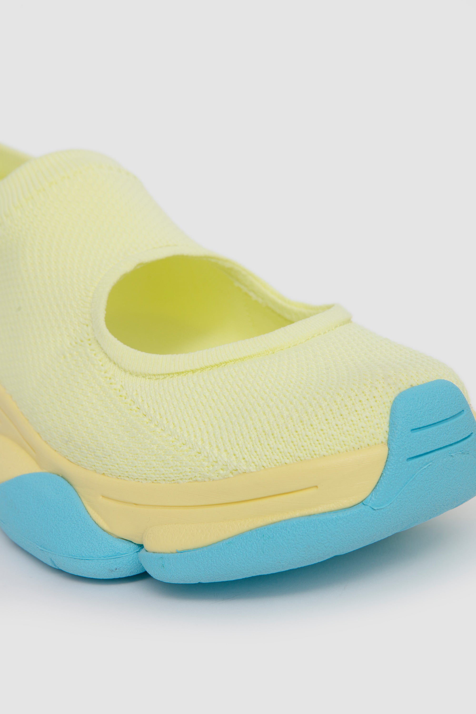 X ISSEY MIYAKE Karst Finch Yellow_7