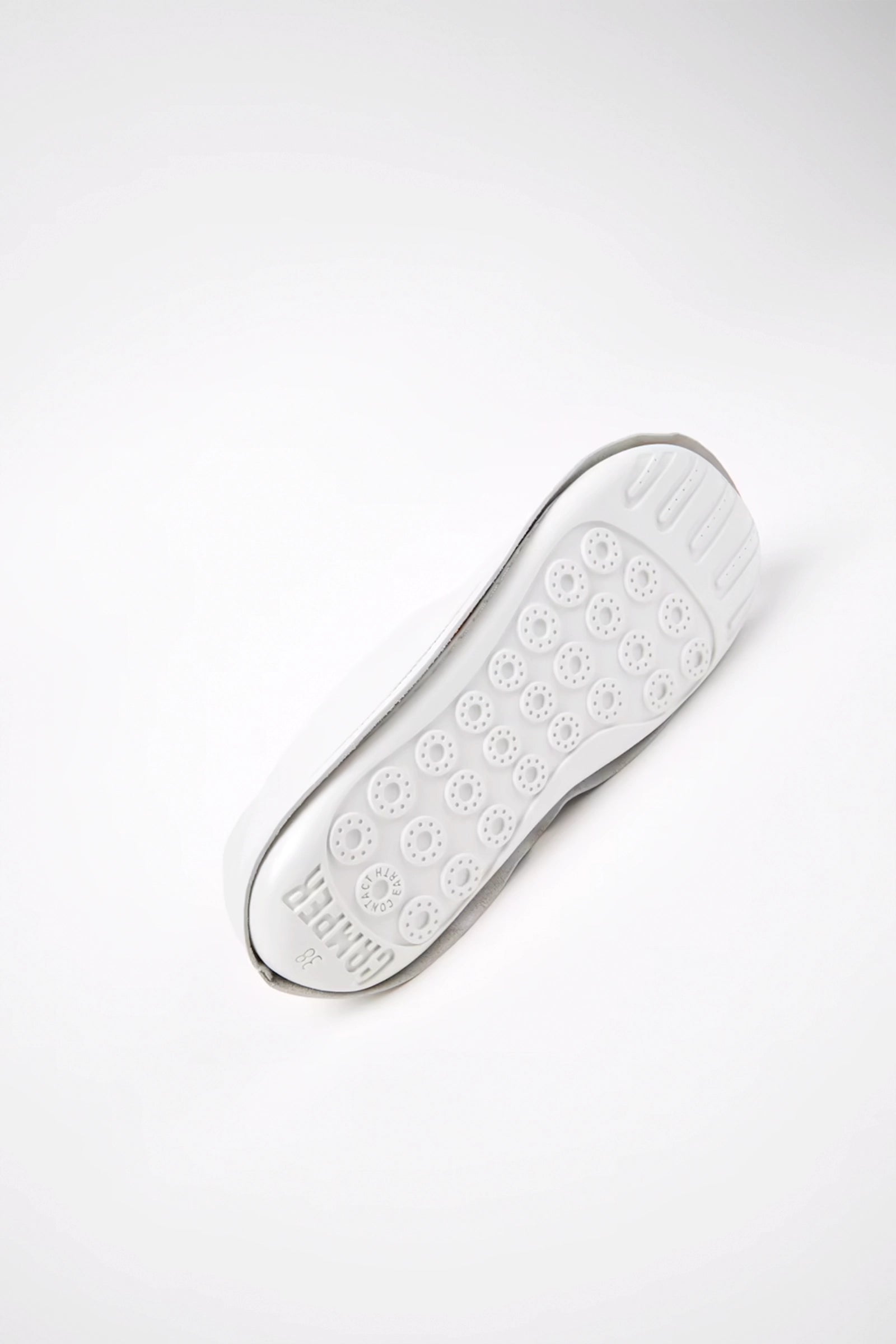 X ISSEY MIYAKE Peu Form White_4