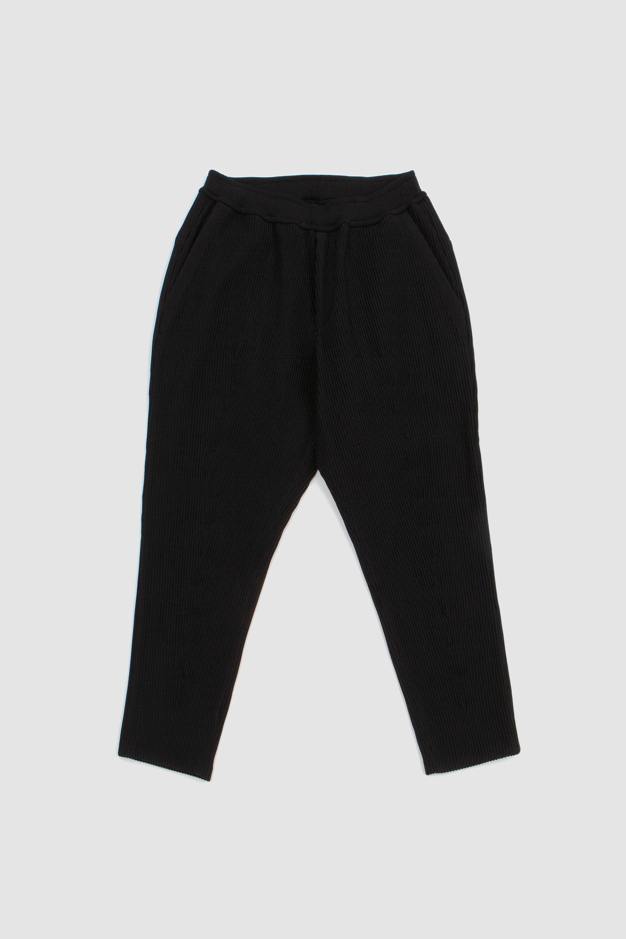 Hypha Tapered Pants Black