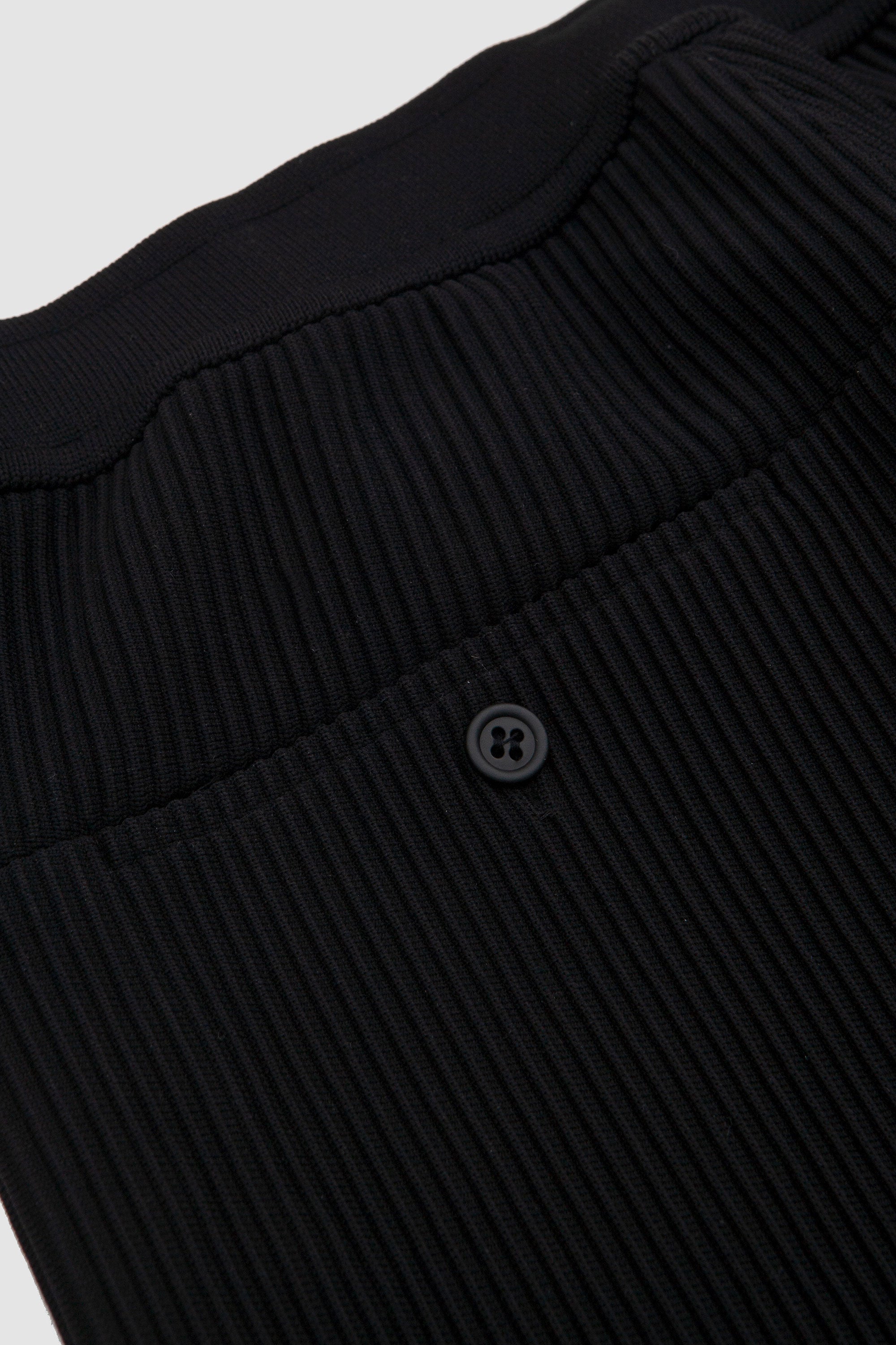 Hypha Tapered Pants Black