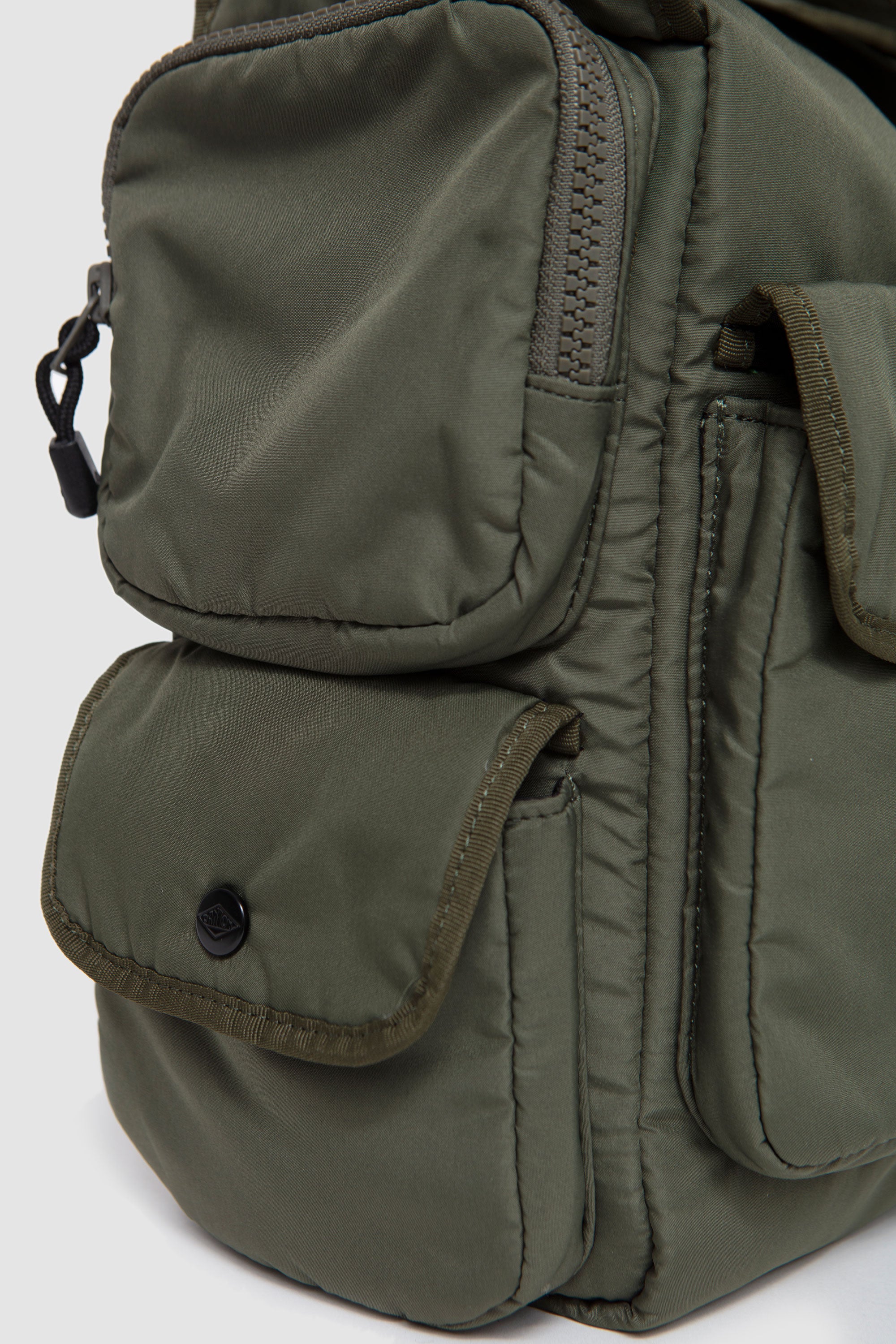 La Defense Olive/ White_3