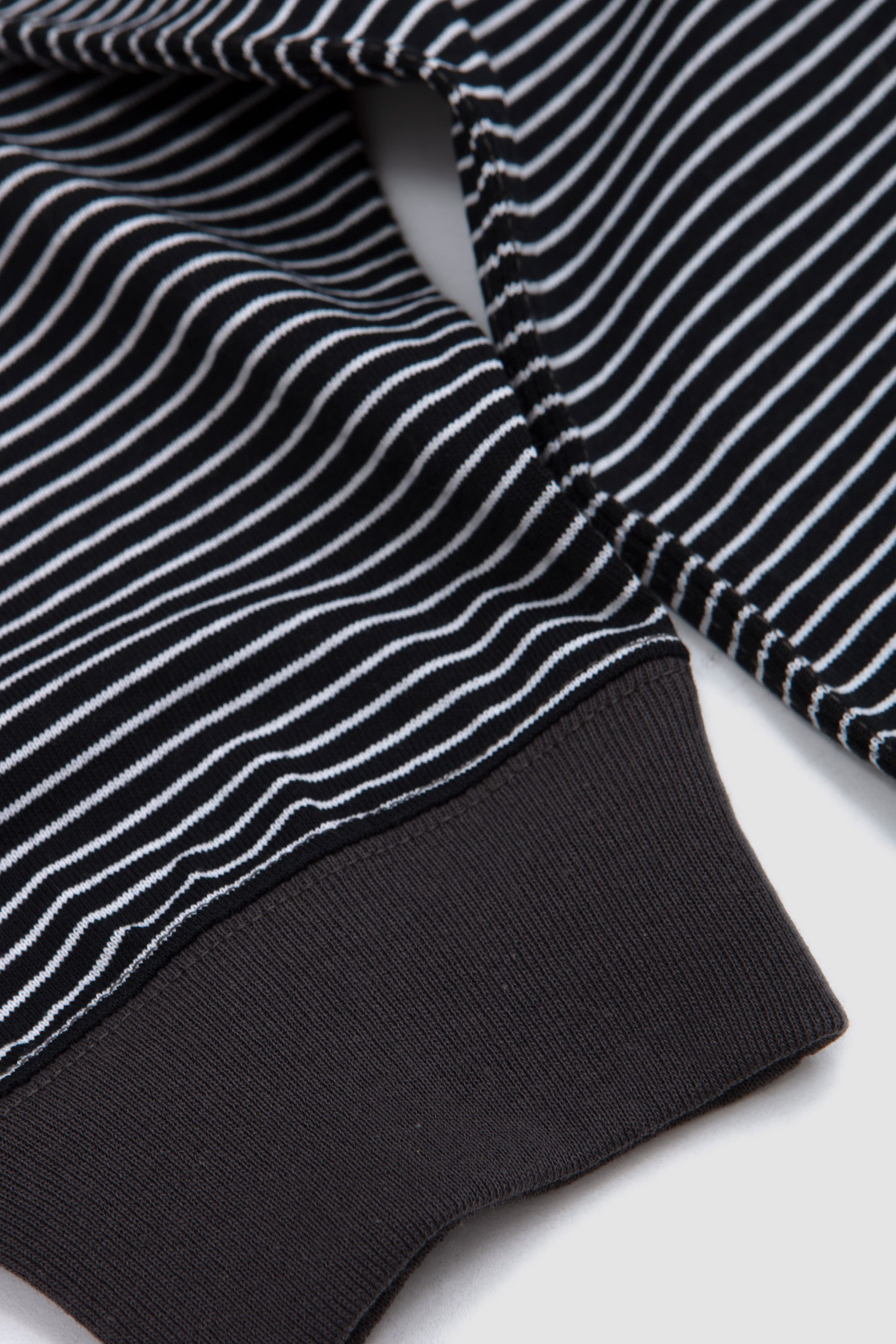 Long Sleeve T-Shirt Black/ White