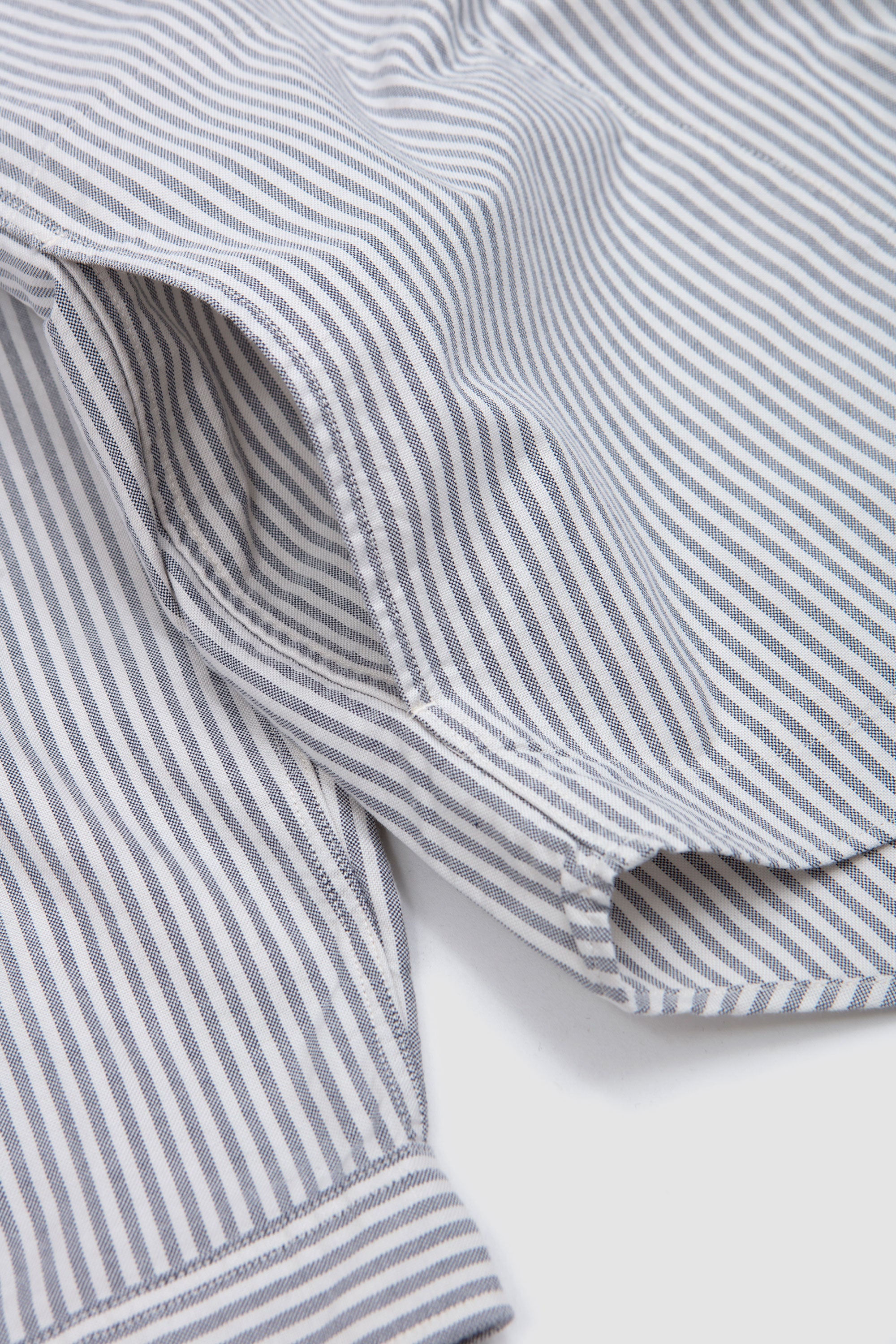 Round Collar Pullover Shirt Navy Ecru Stripe_3