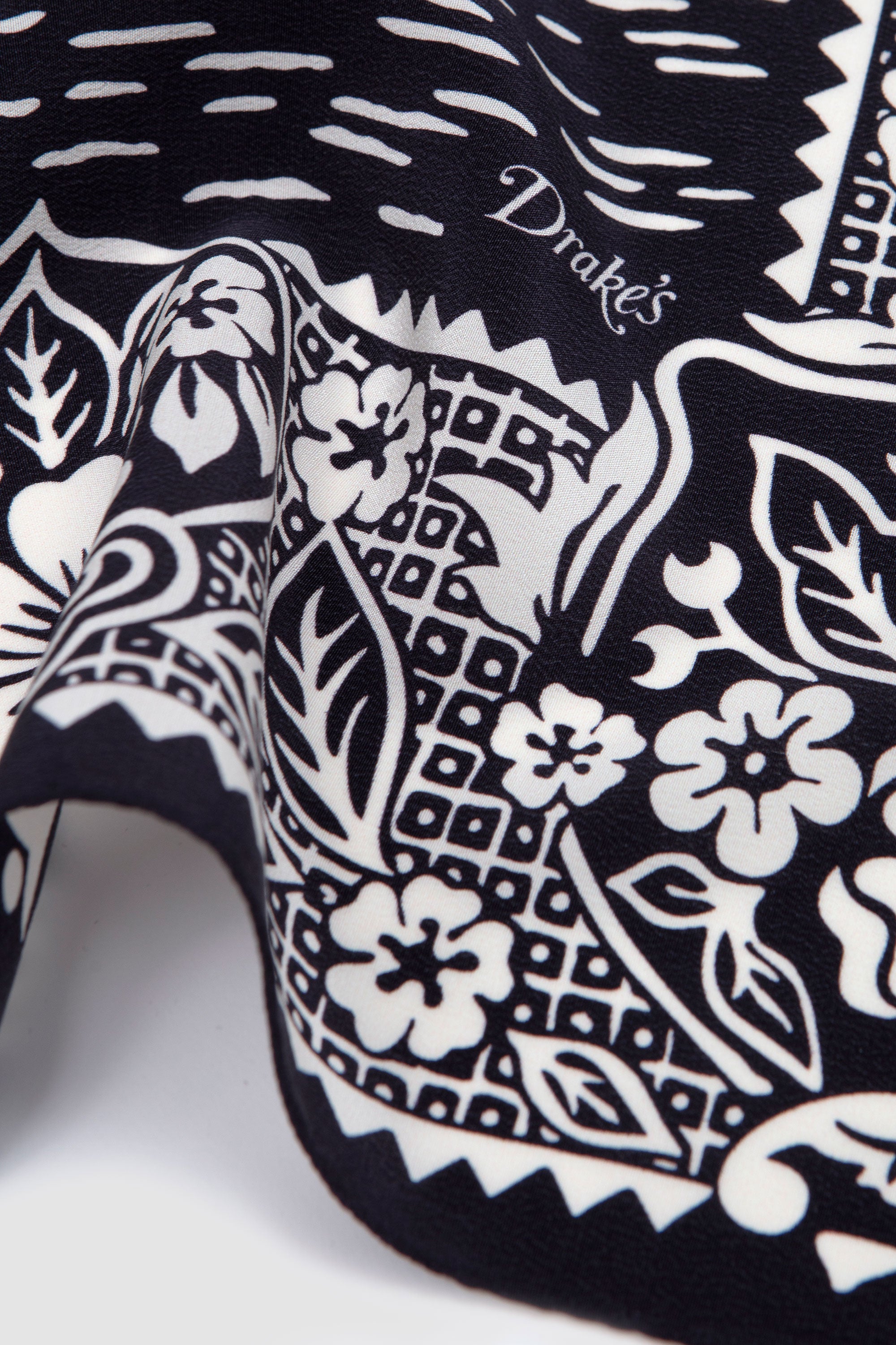 Cockerel Pocket Square Navy_3