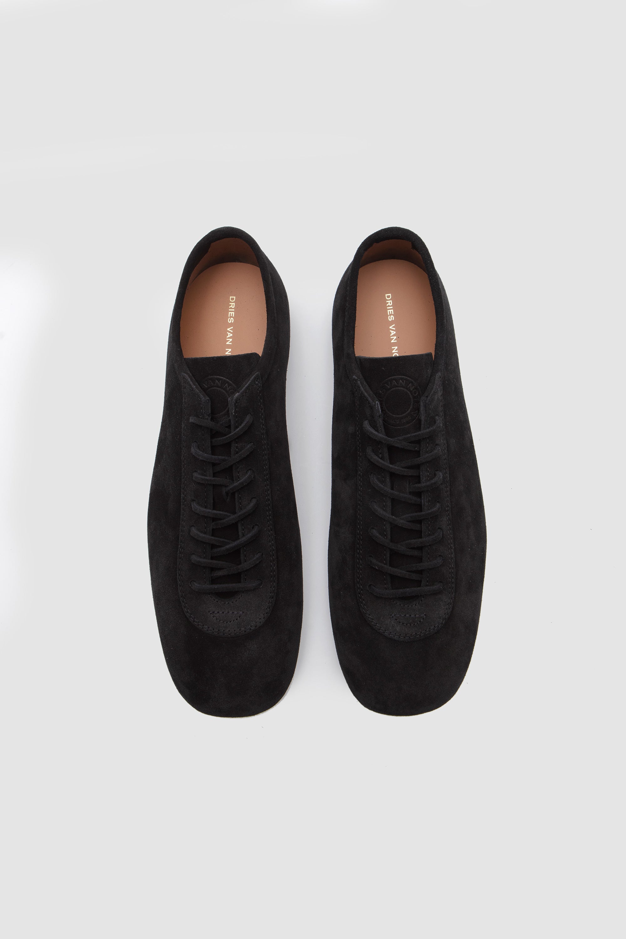 Suede Minimal Sneakers Black_3