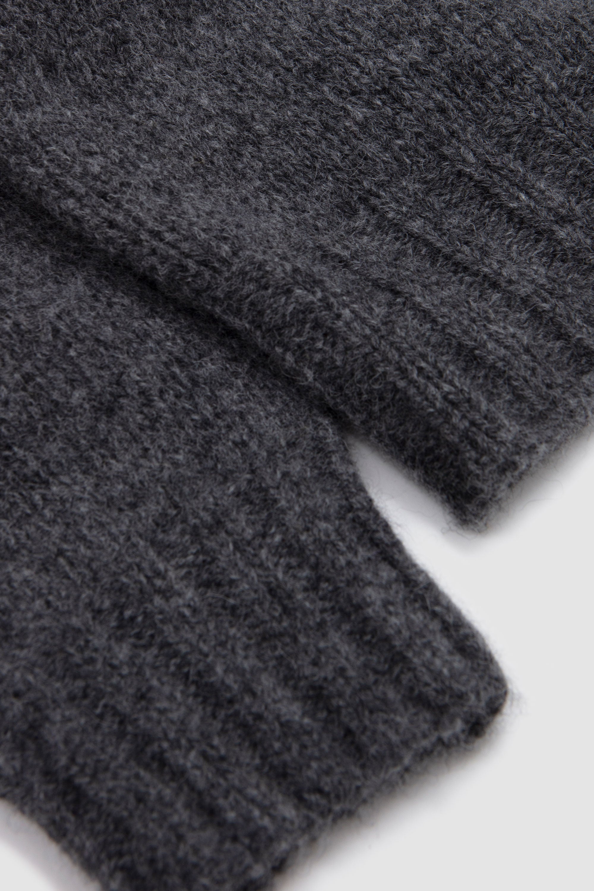 Chunky Yoke Crew Neck Sweater Basalt/ Venilla_2